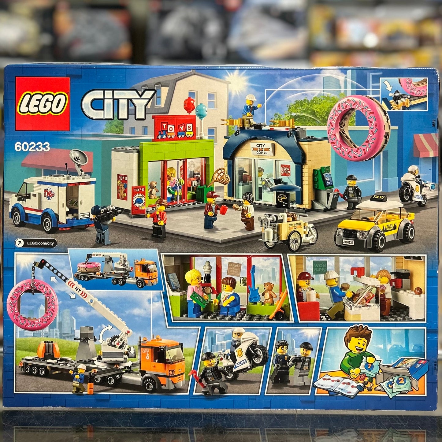 Donut Shop Opening, 60233 - LEGO® City Set