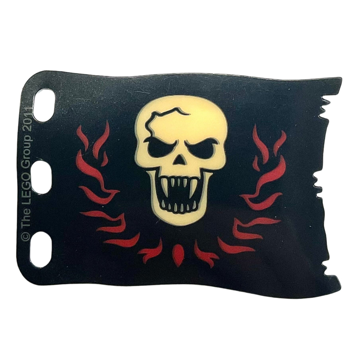 Plastic Flag 8 x 5 with White Skull with Fangs and Red Flames Pattern, Part# bb0511pb01
