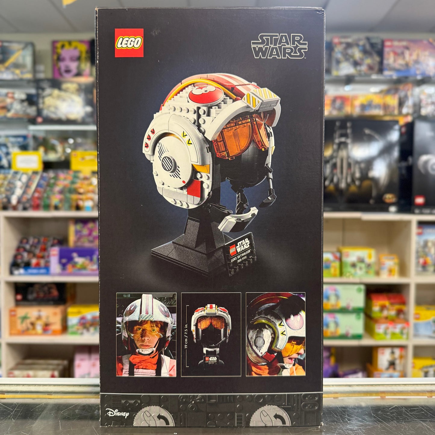 Luke Skywalker (Red Five) Helmet, 75327 - LEGO® Star Wars Set