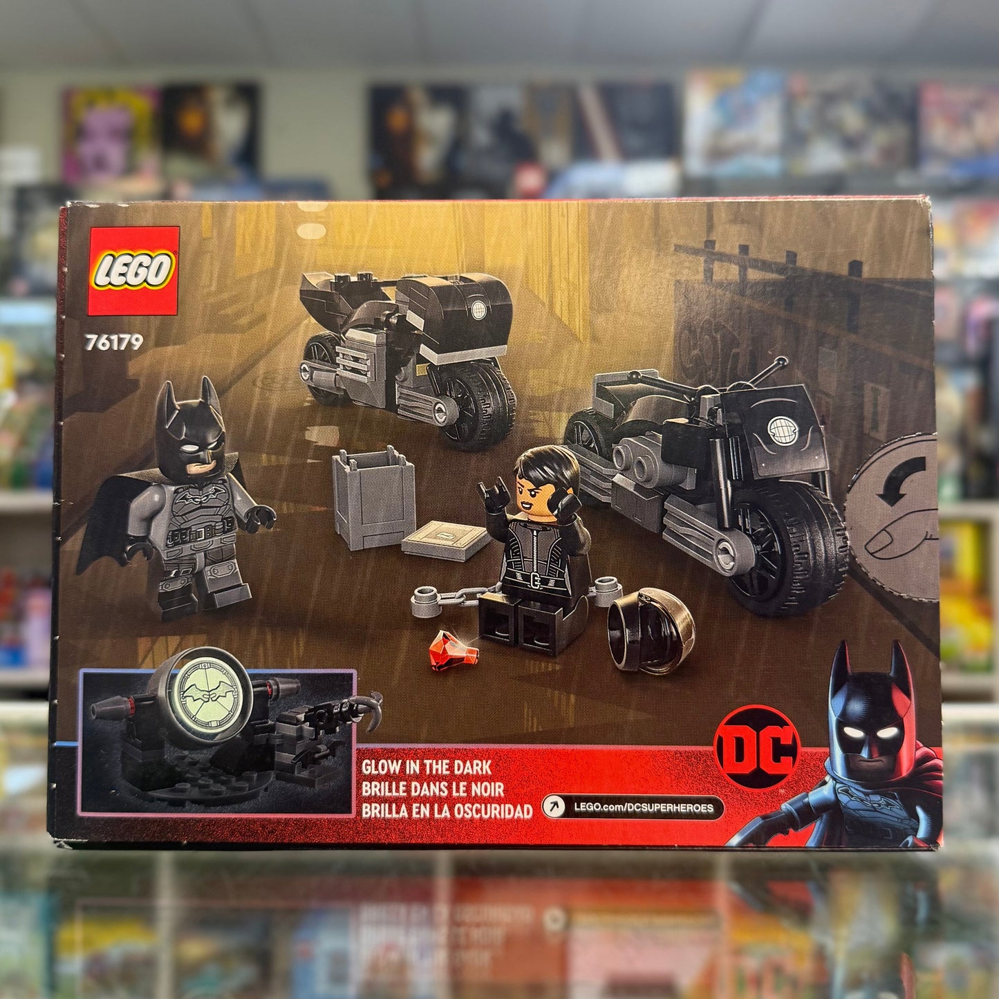 Batman & Selina Kyle Motorcycle Pursuit, 76179 - LEGO® DC Super Heroes Set