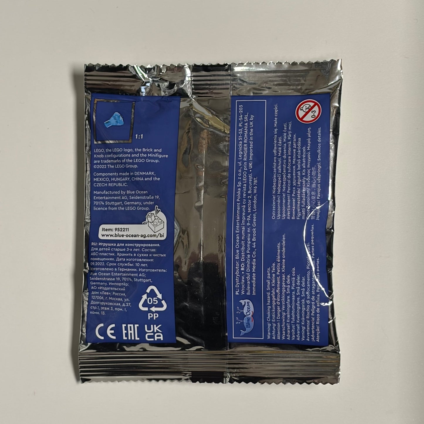 Policewoman with Bike and Crook foil pack, 952211
