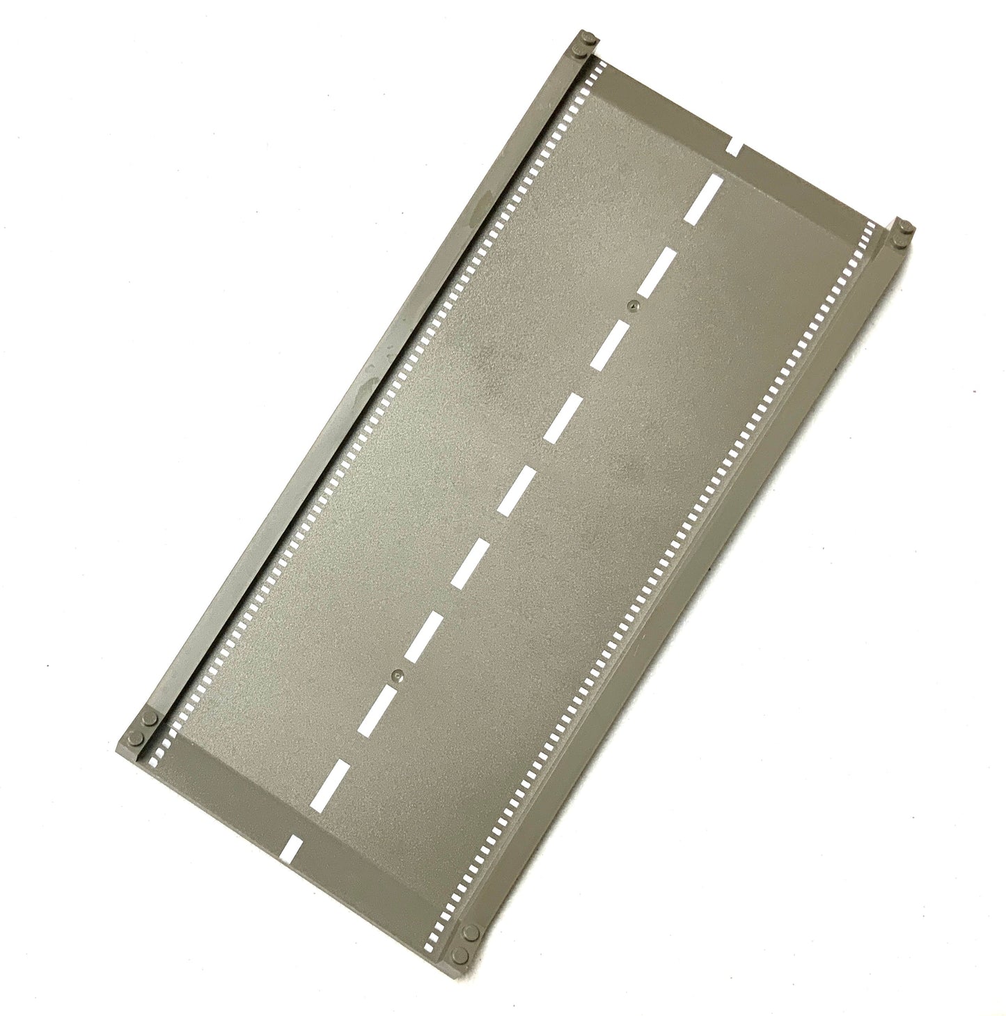 Road Baseplate 32x16 Ramp, Inclined with White Center Stripe Pattern, Part# 30477px1