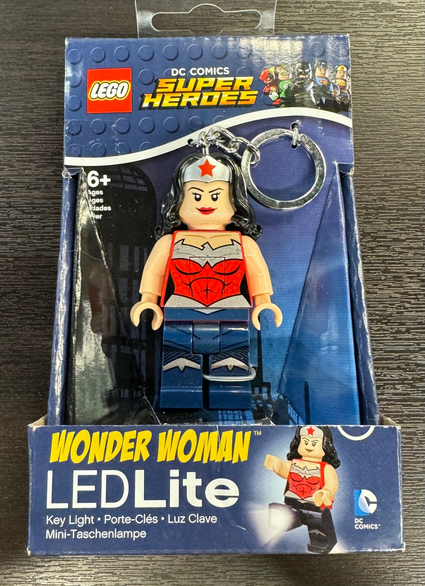 LEGO® WONDER WOMEN 3in SCALE MINIFIGURE LED KEYCHAIN LIGHT DARK BLUE LEGS