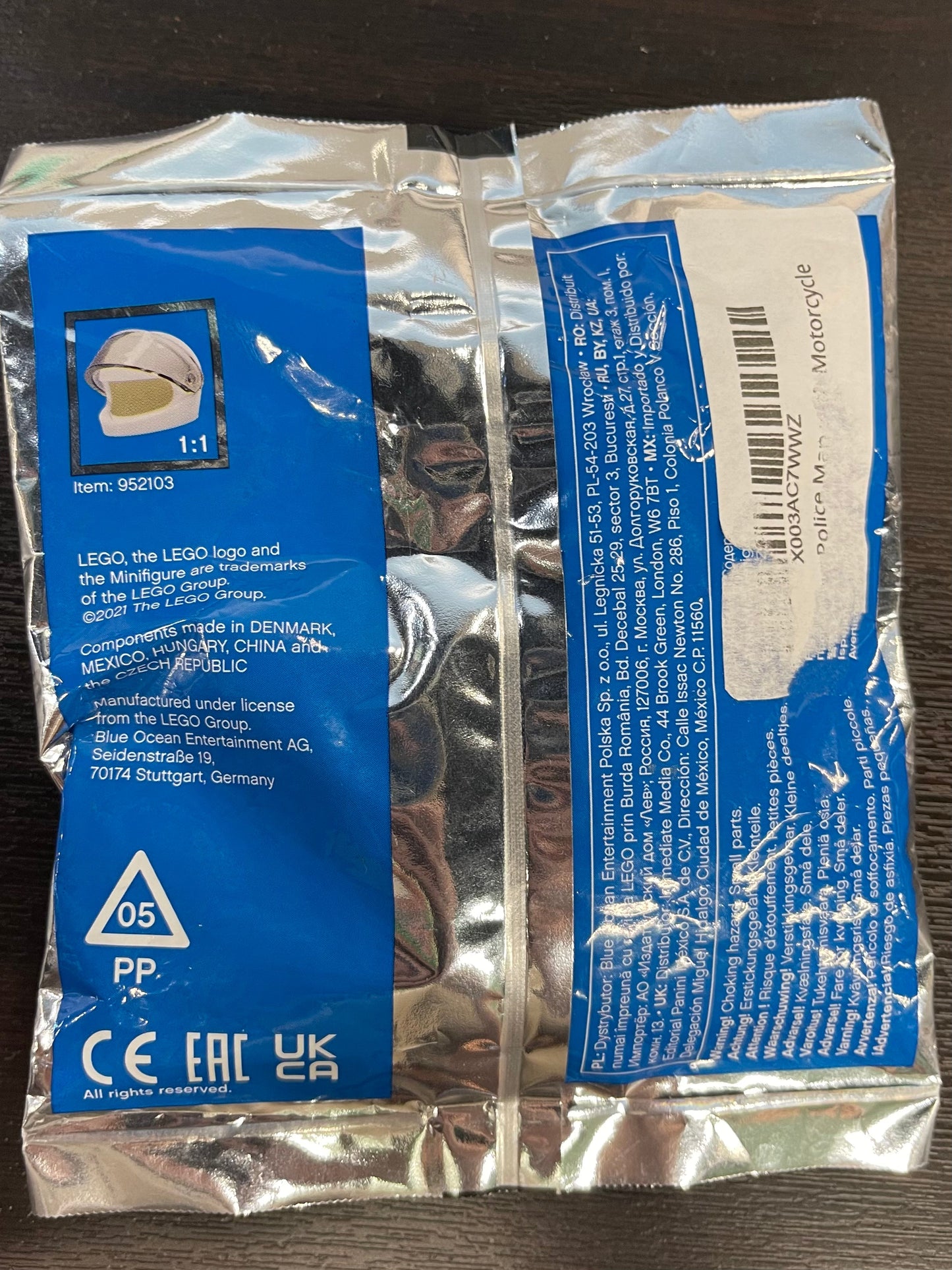 Policeman and Motorcycle foil pack #3, 952103-1