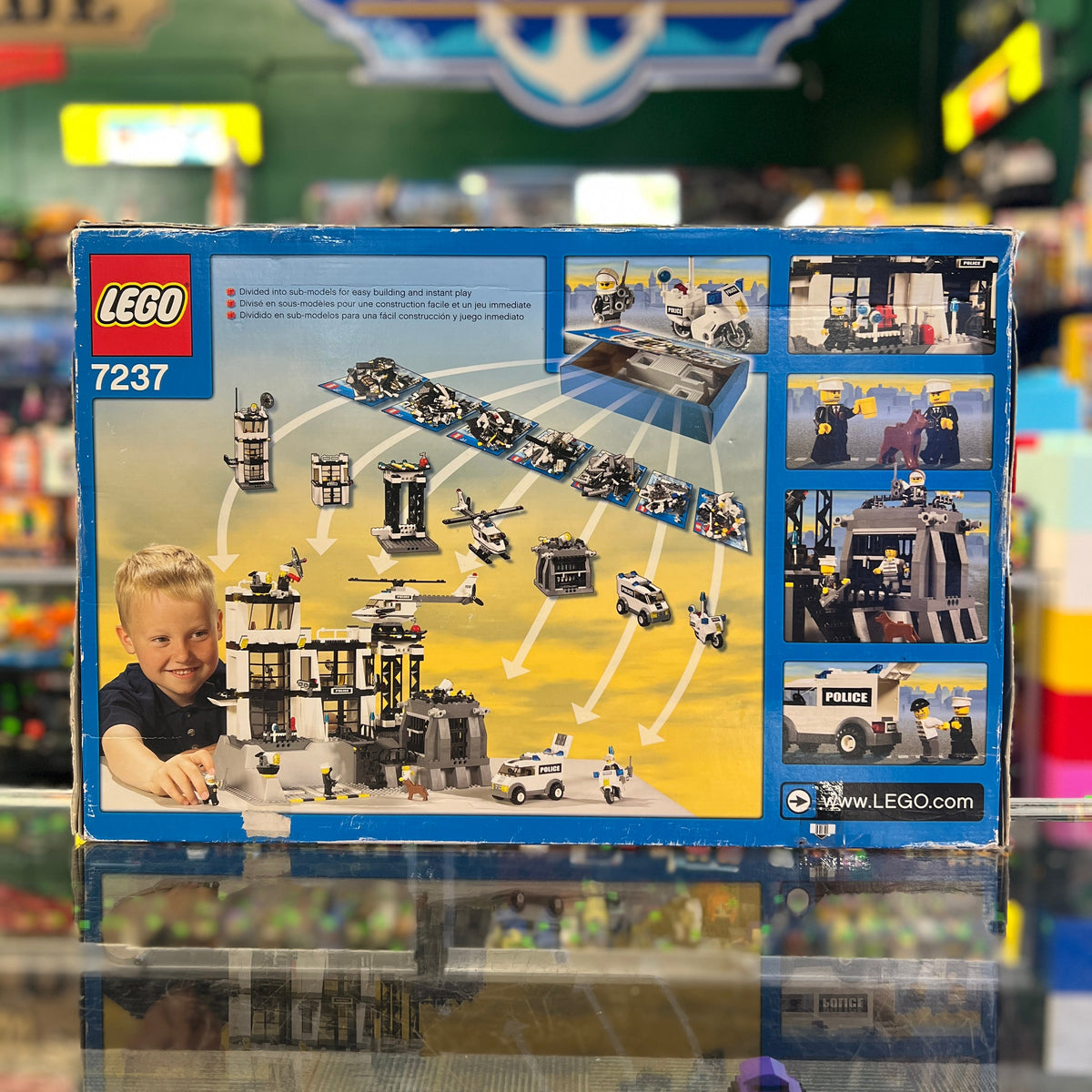 Police Station WITH Light-Up Minifigure, 7237-1 - LEGO® City Set