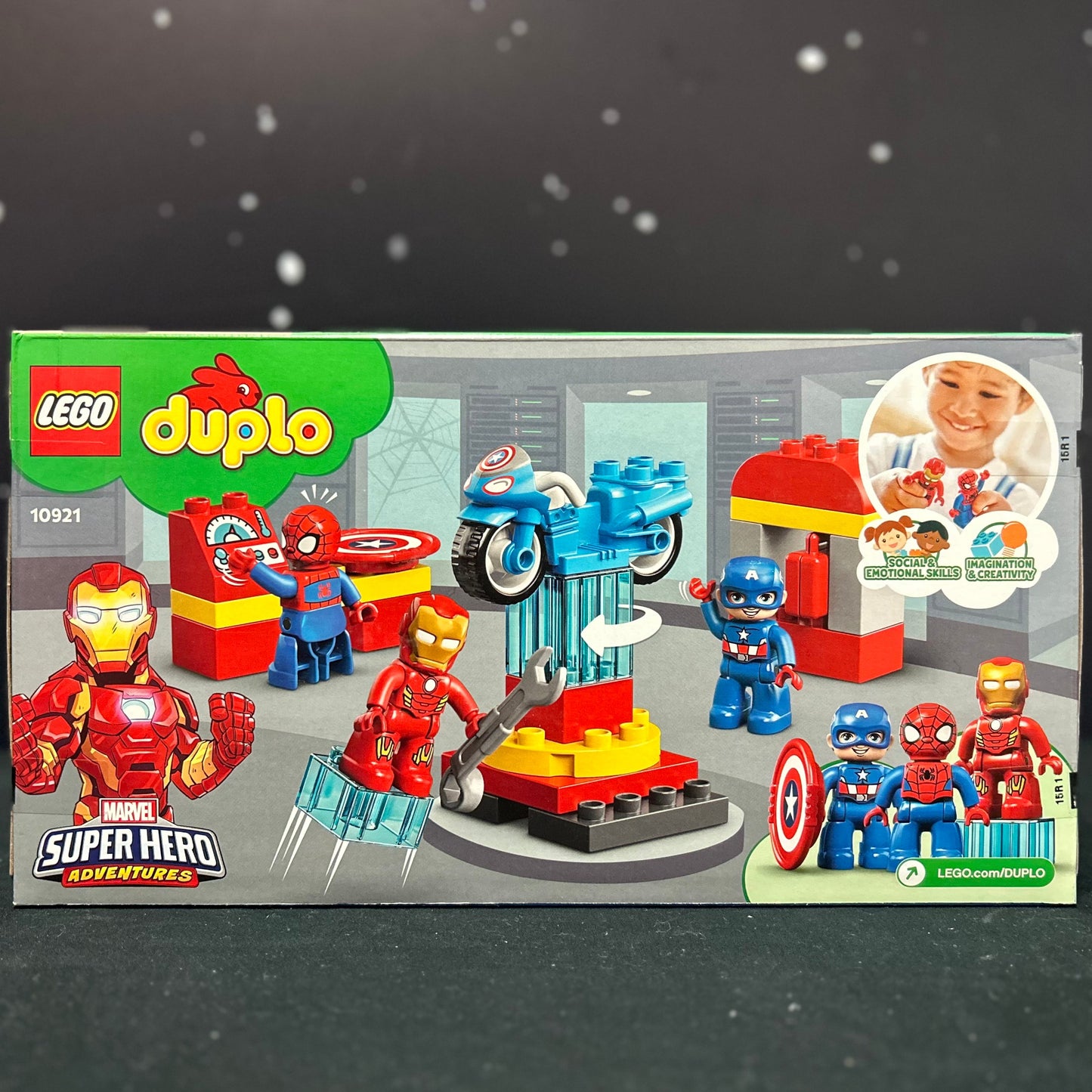 Super Heroes Lab, 10921