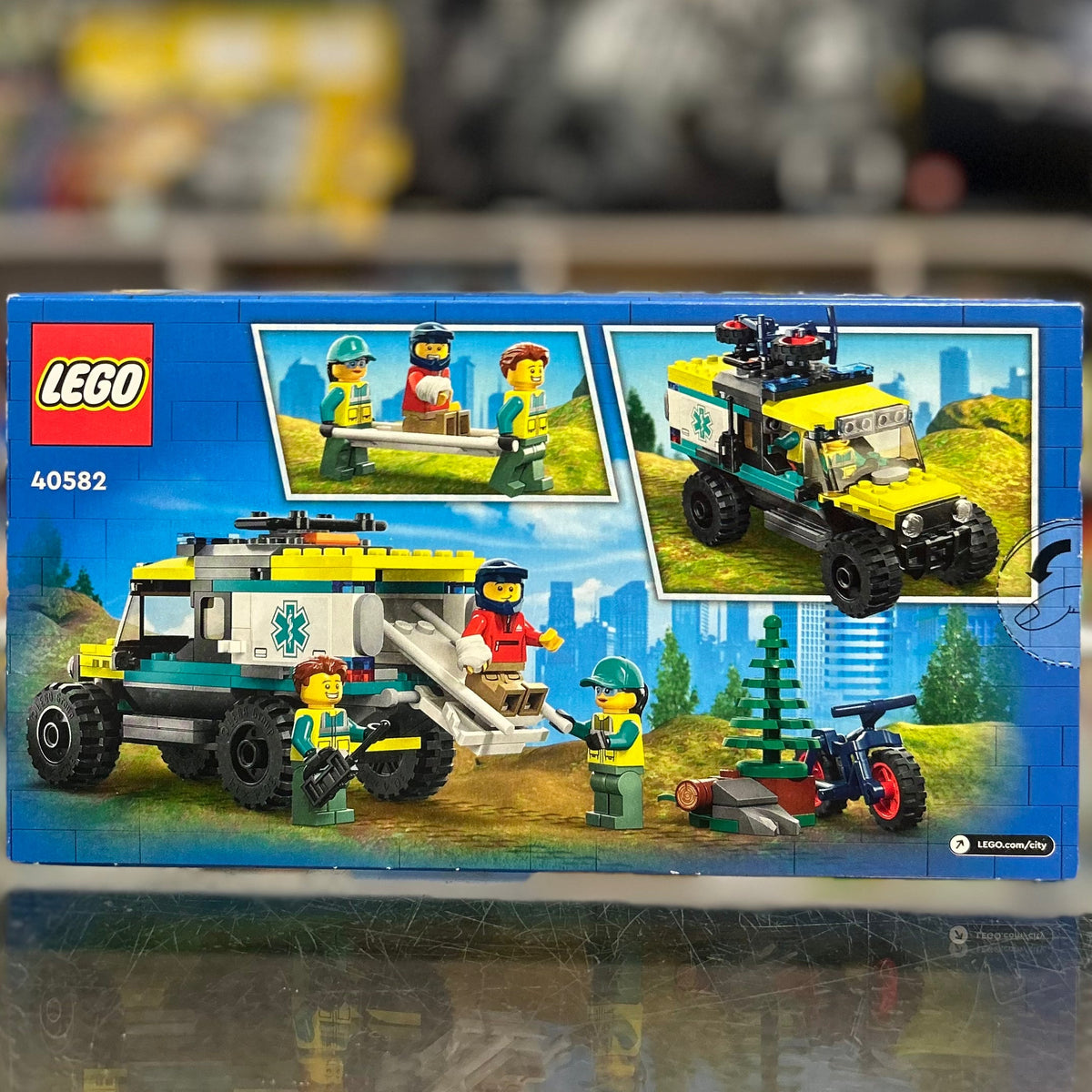 4x4 Off-Road Ambulance Rescue, 40582 - LEGO® City Set