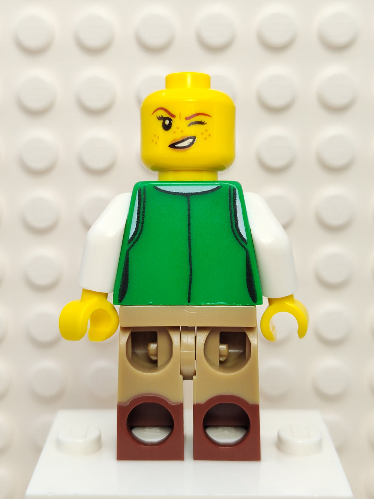Archer - Female, idea083 - LEGO® Ideas Minifigure
