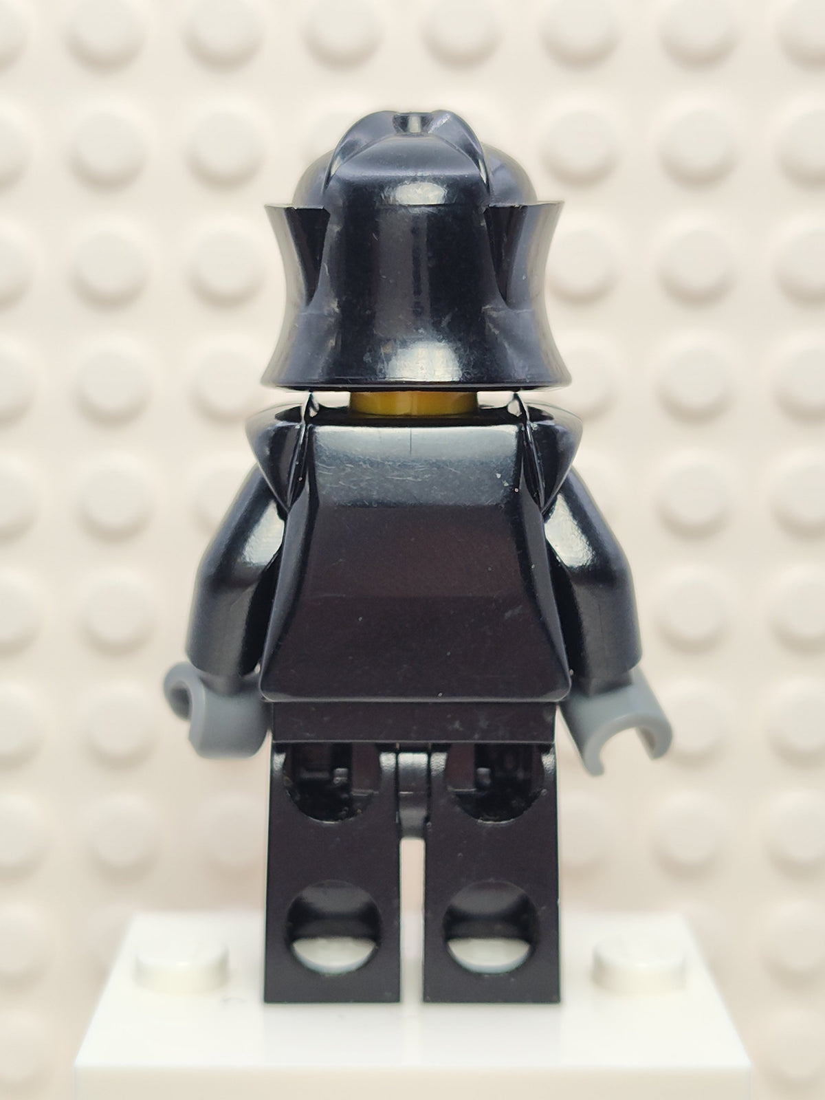 Breastplate - Armor over Black (Evil Knight), cas308