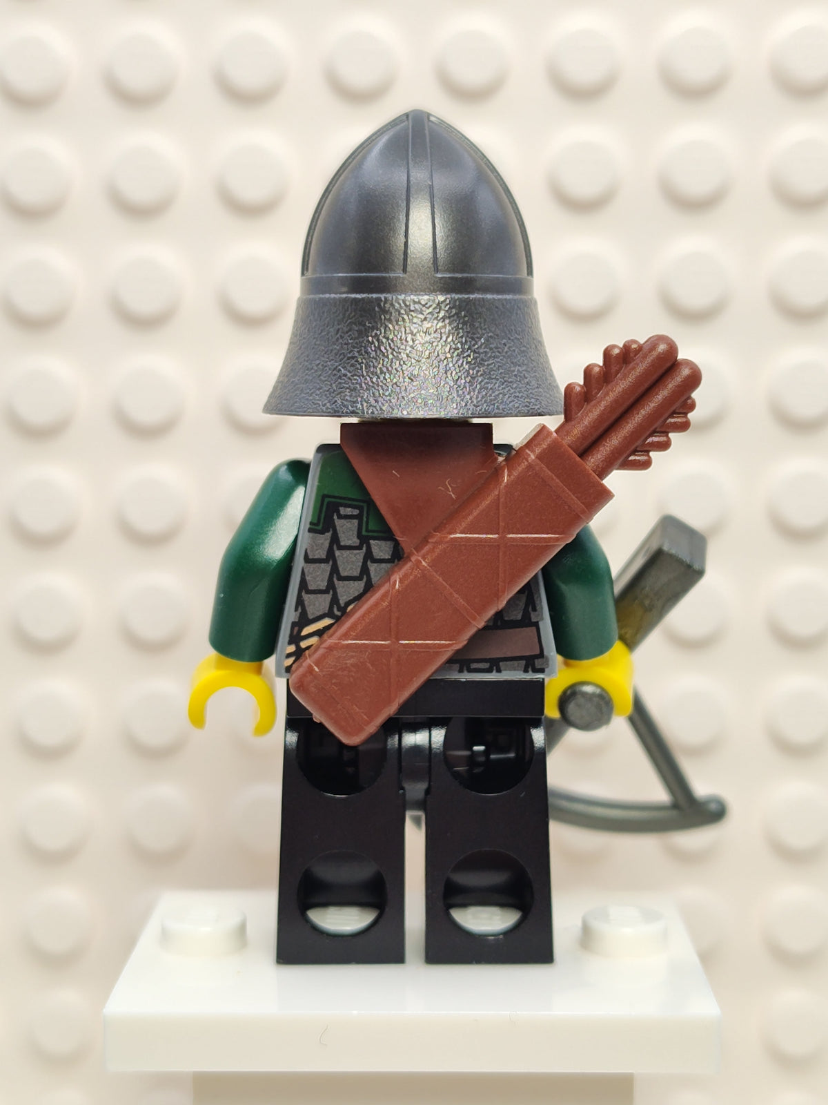 Dragon Knight Scale Mail with Chain and Belt, cas457