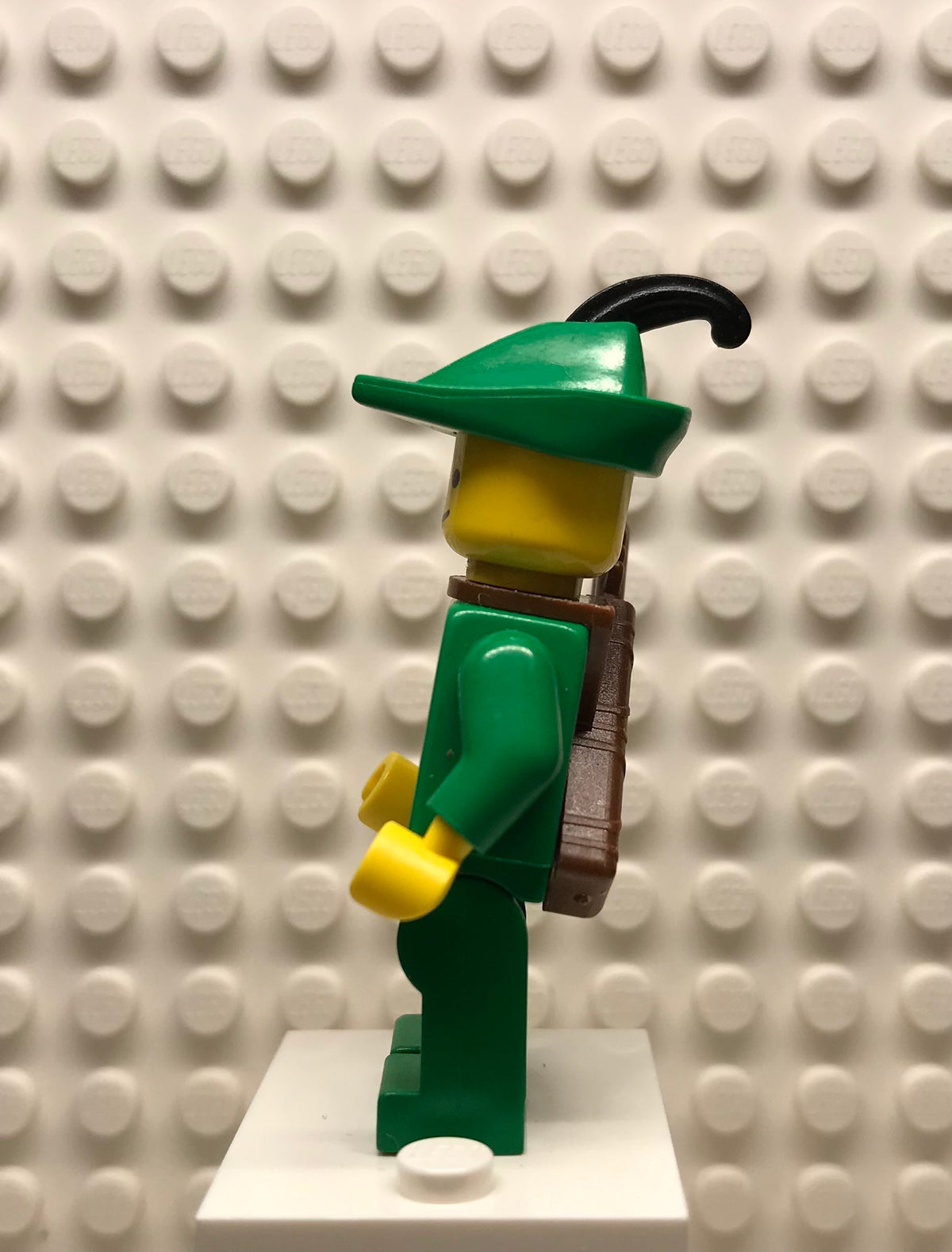 Forestman, Pouch, Green Hat, Black Feather, Quiver, cas240a
