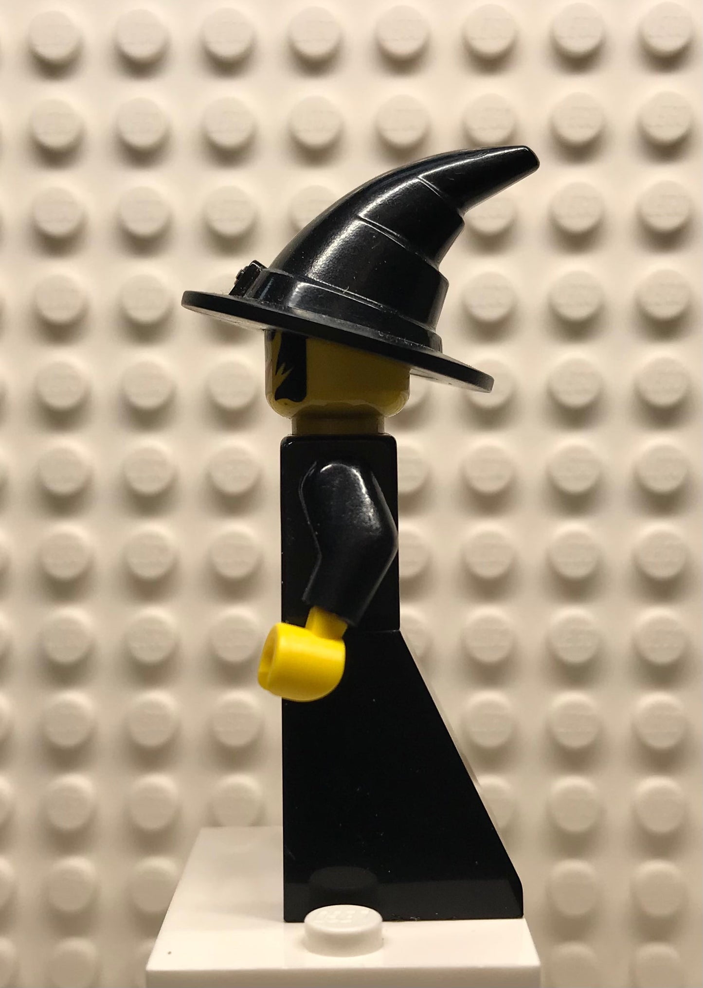 Willa the Witch, cas215
