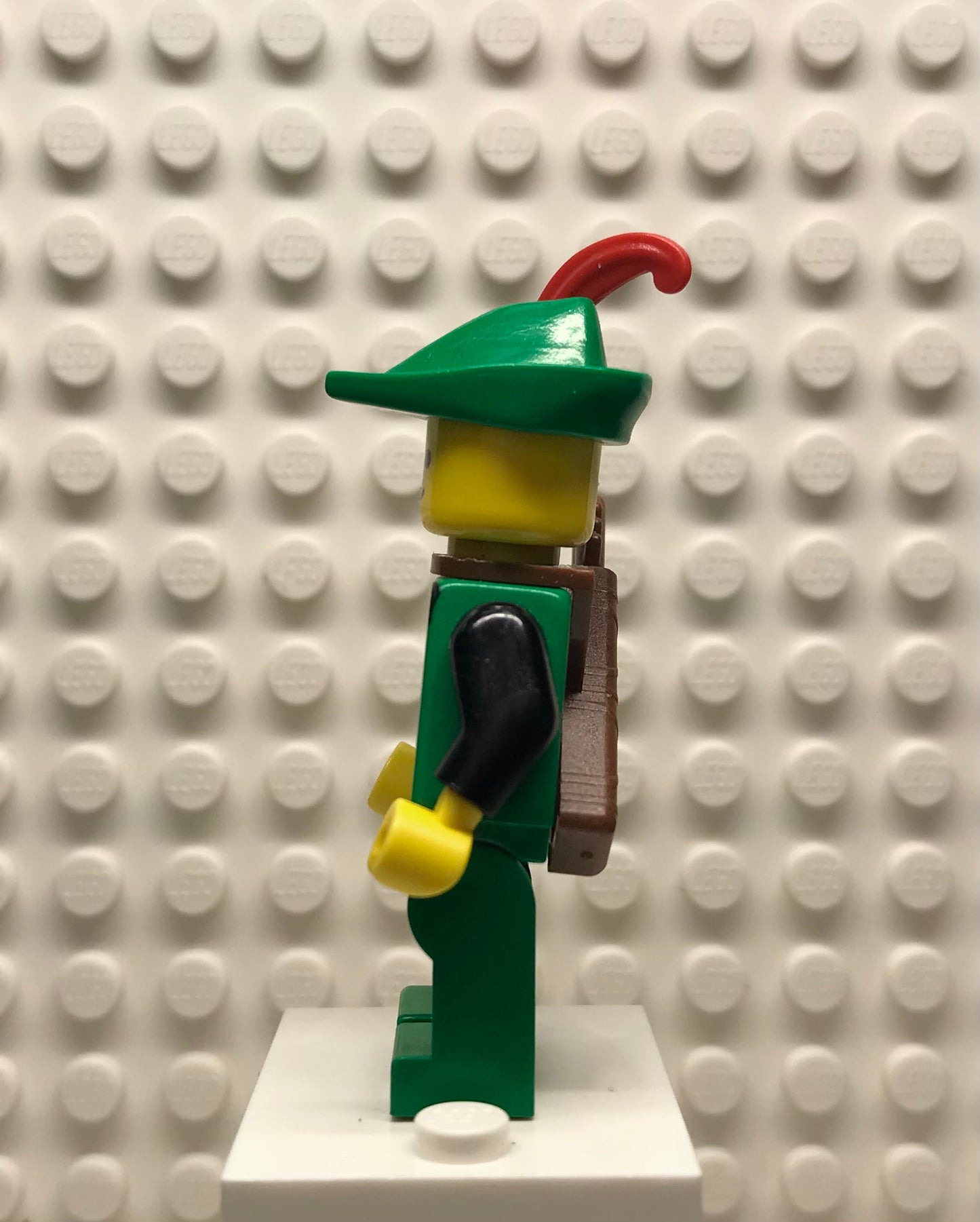 Forestman, Black, Green Hat, Red Feather, Quiver, cas321