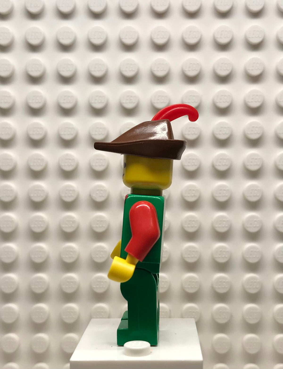 Forestman, Red, Brown Hat, Red Feather, cas139