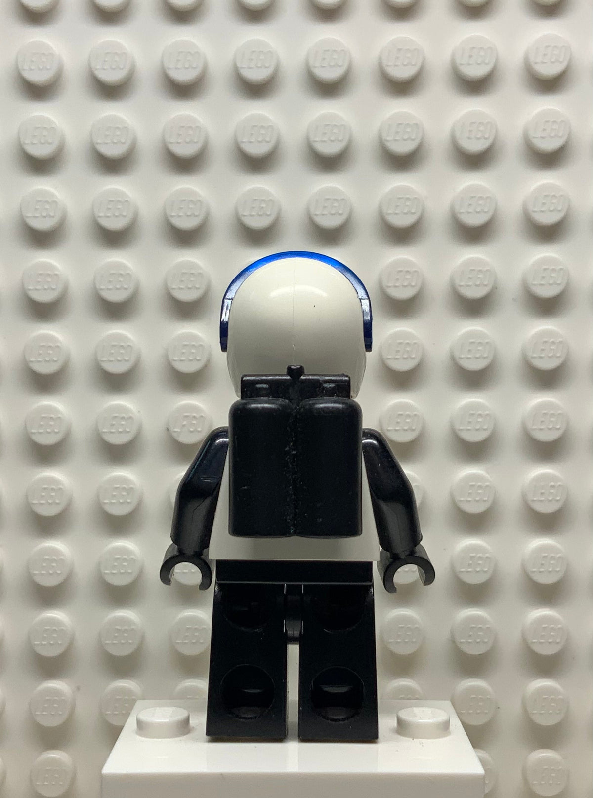 Futuron - Black with White Helmet, sp050
