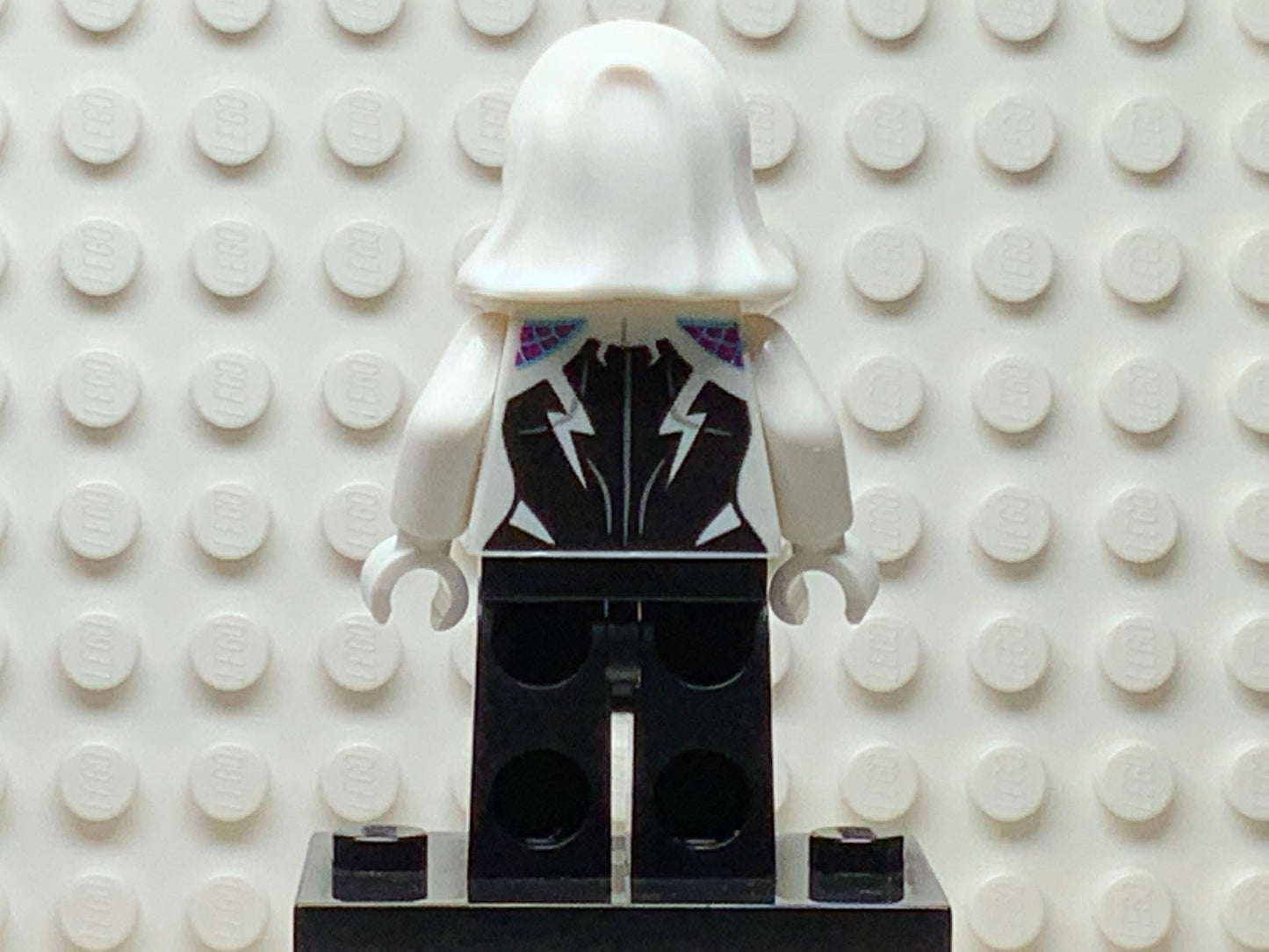 Ghost Spider/Spider-Gwen, sh0543
