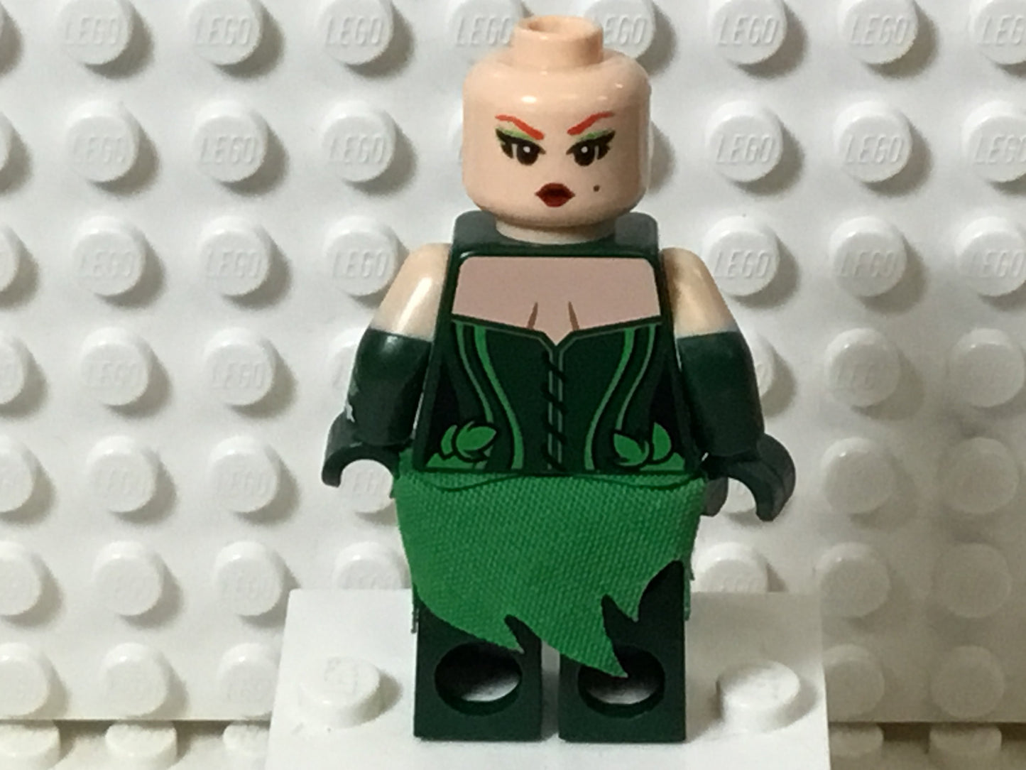 Poison Ivy, sh0327 - LEGO® DC Minifigure