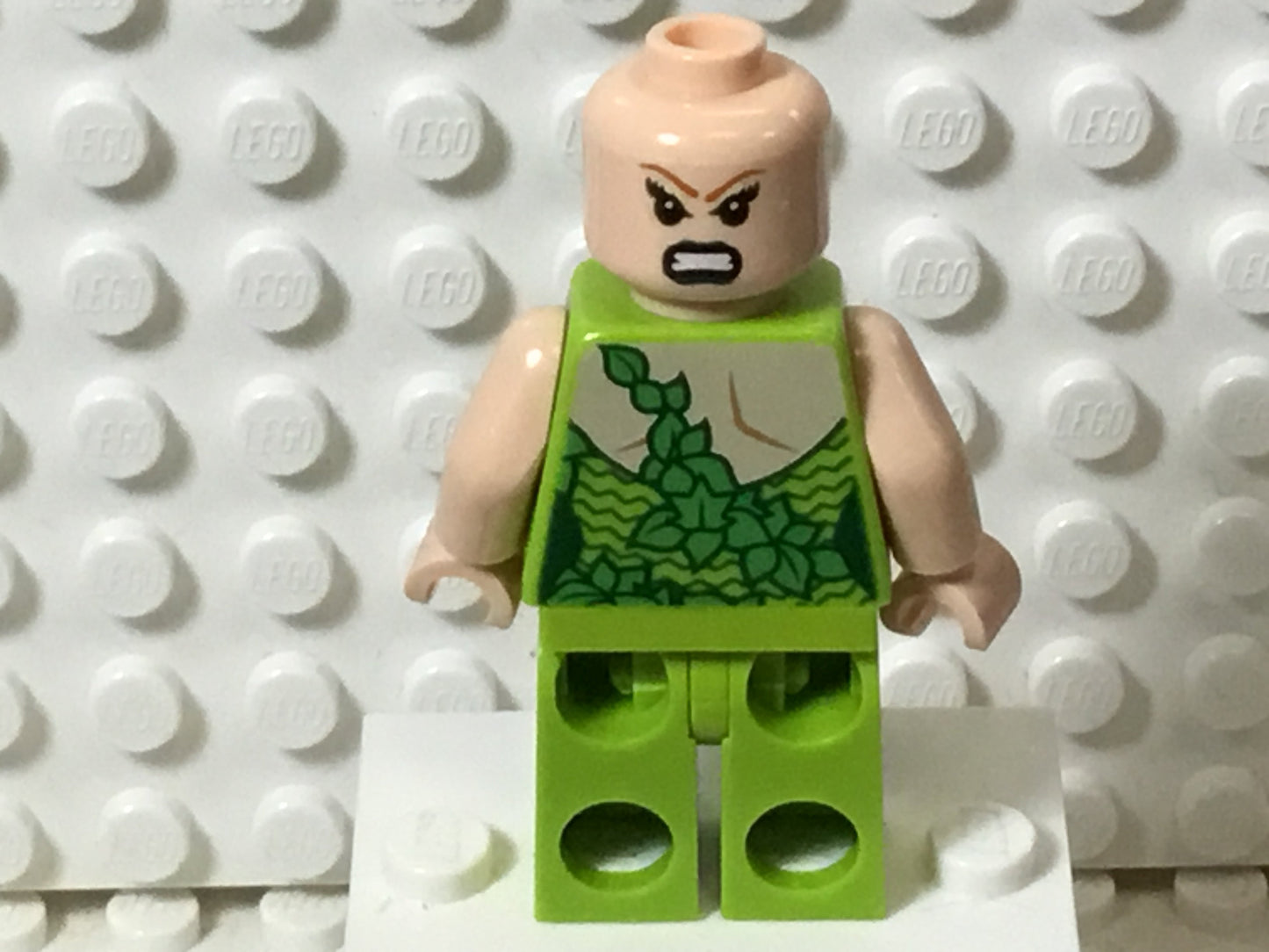 Poison Ivy, sh0010