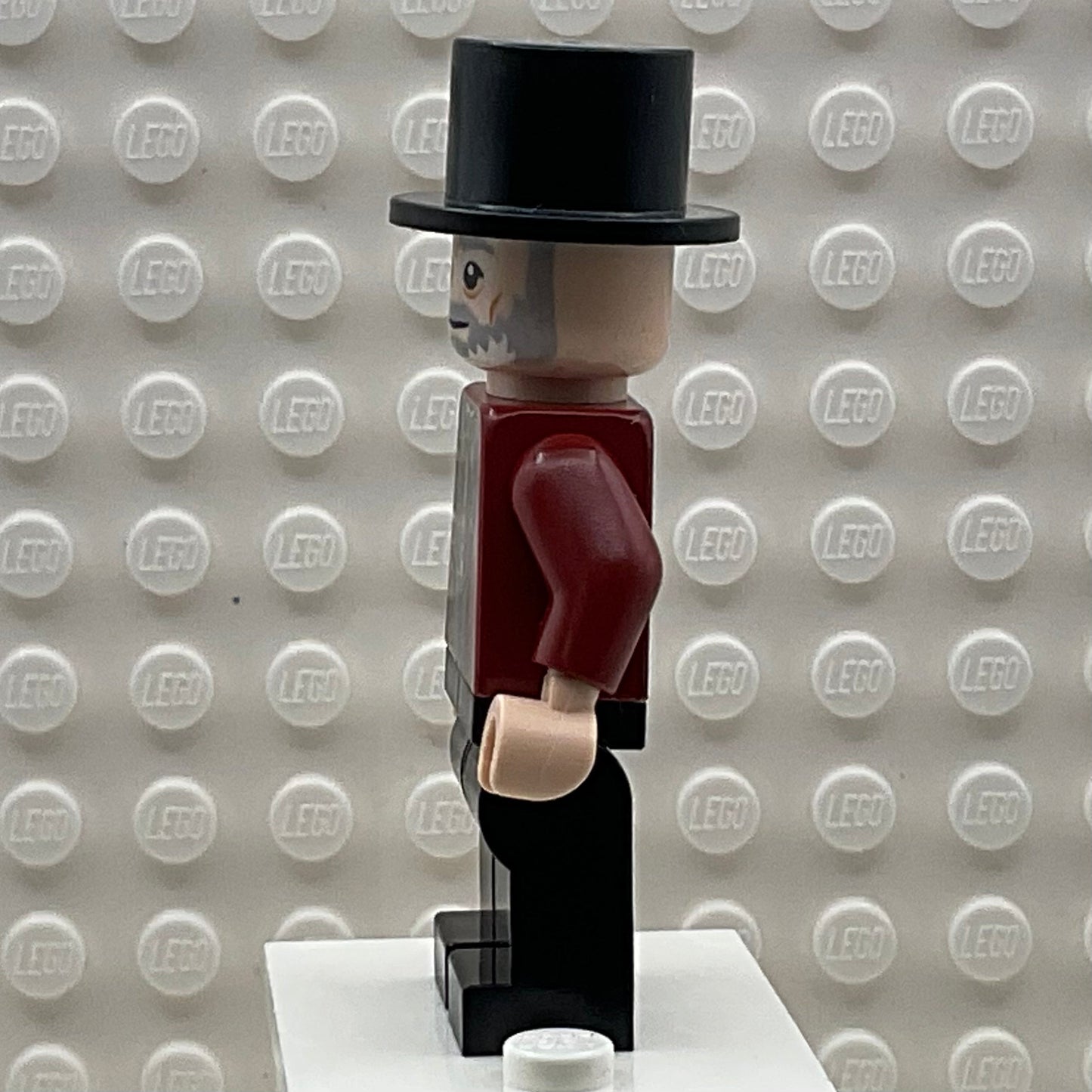 Wizard - HP Wizarding World Male, Black Top Hat, Dark Red Suit, Black Legs, hp301