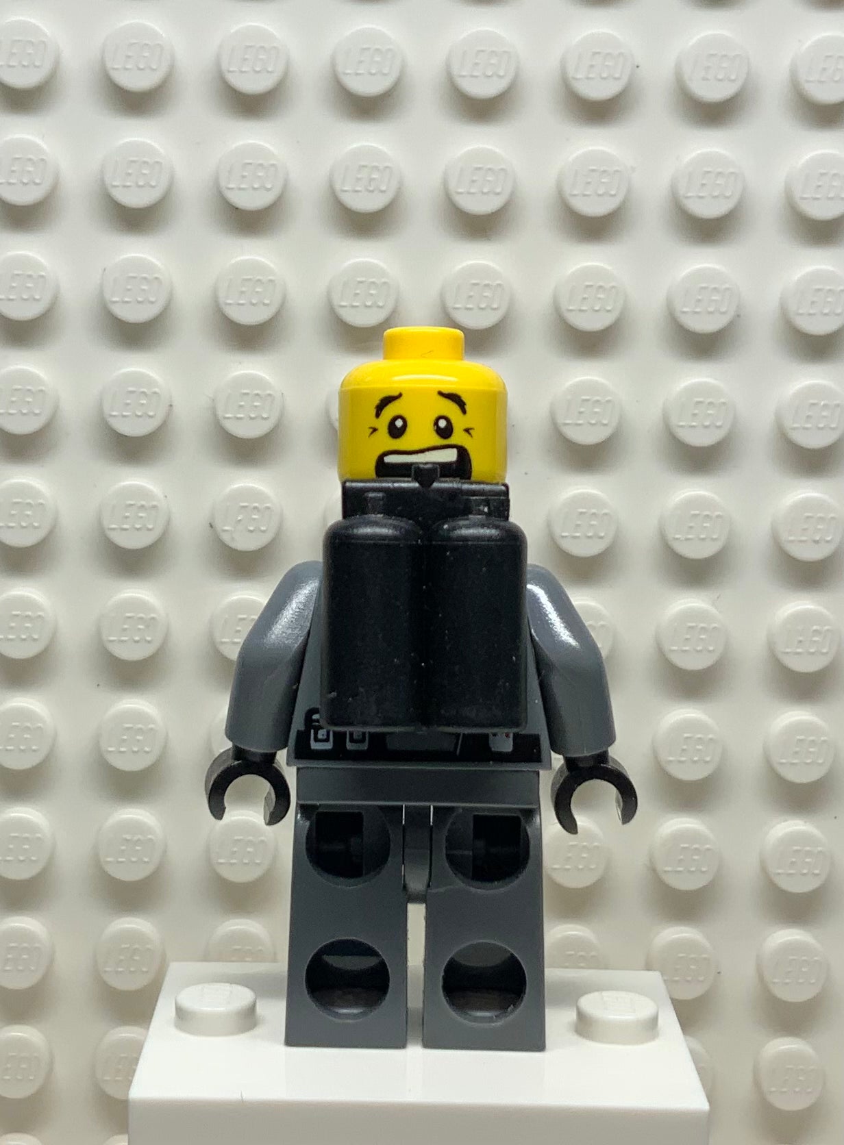 Space Police III Officer 14, Commando, Air Tanks, sp118