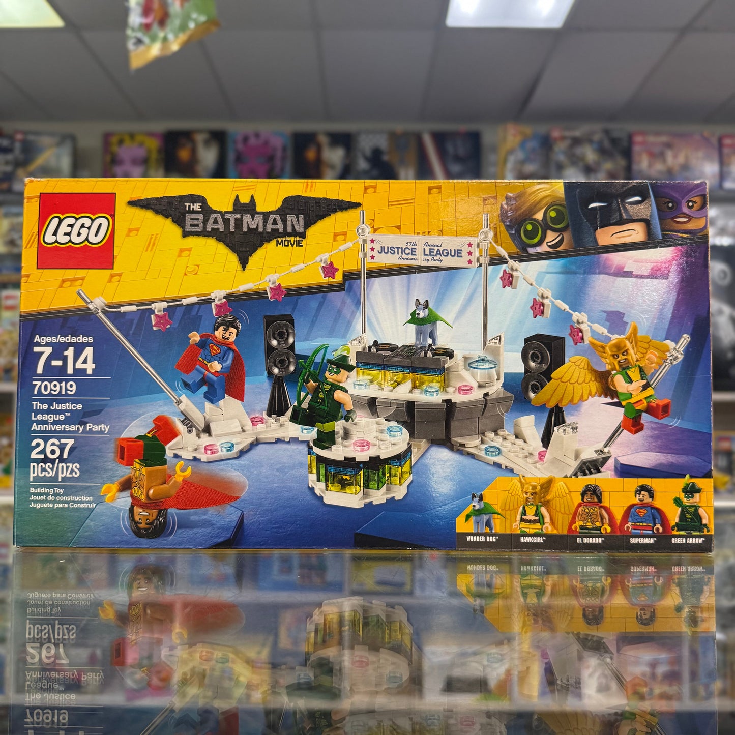 The Justice League Anniversary Party, 70919 - LEGO® DC Super Heroes Set