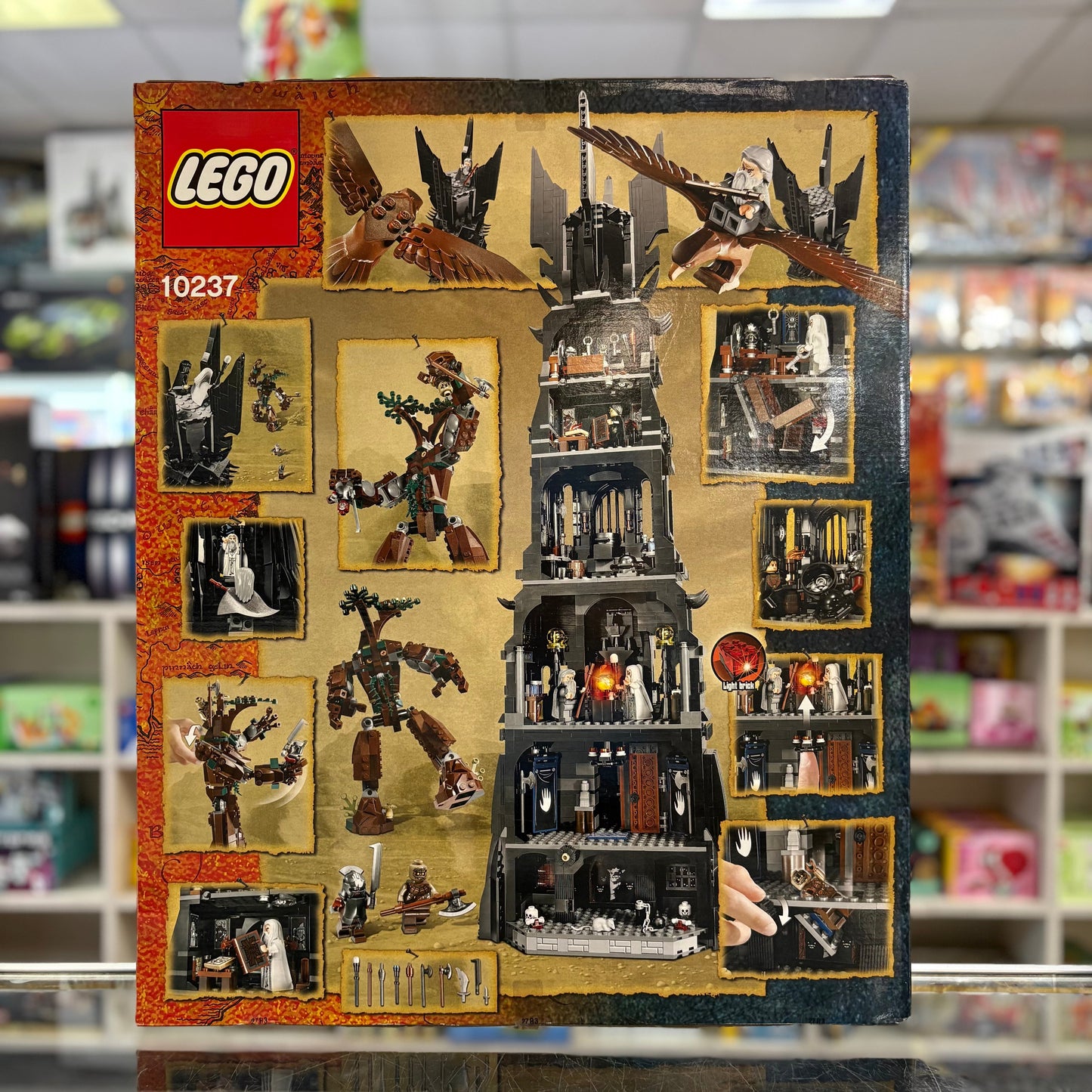 The Tower of Orthanc, 10237 - LEGO® The Lord of the Rings Set