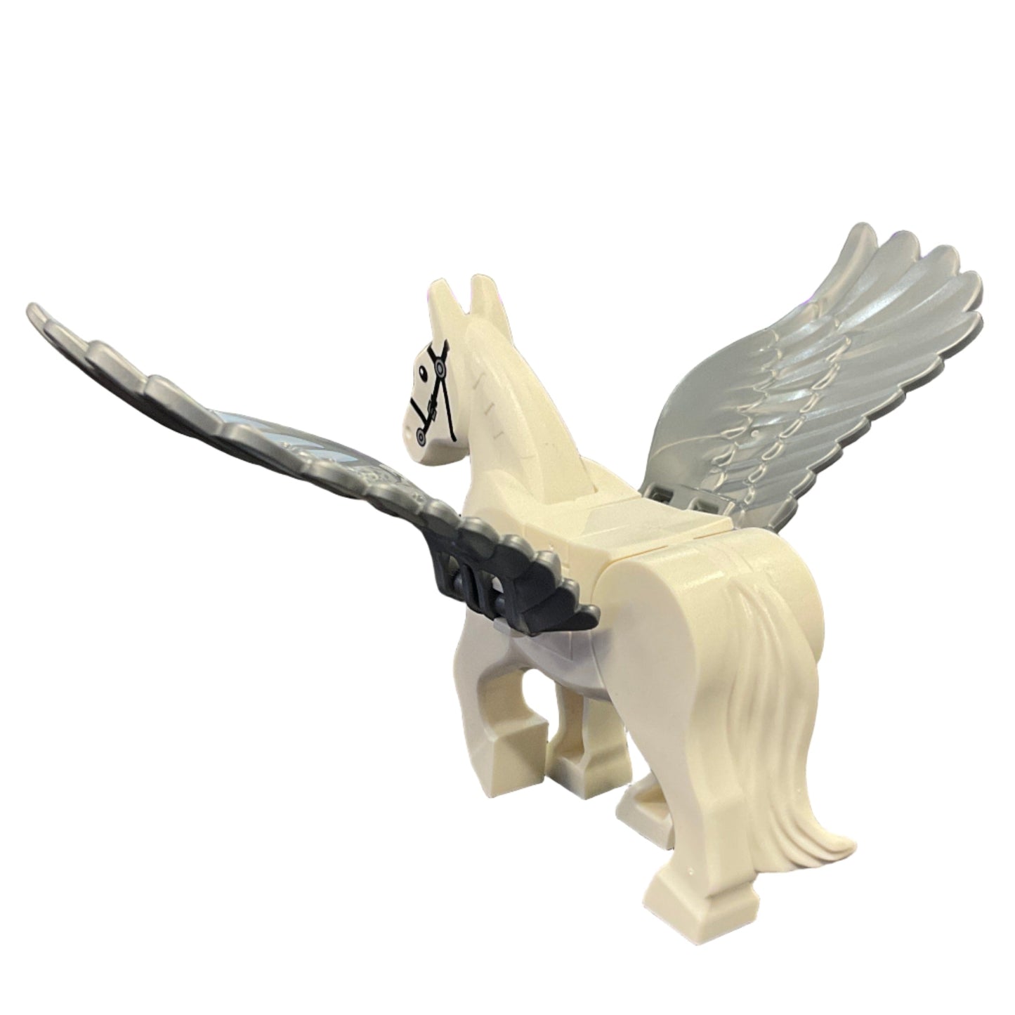 Pegasus, Movable Legs with Flat Silver Wings with Black Eyes, White Pupils, and Single Silver Buckle on Black Bridle Pattern (HP Abraxan), pegasus04