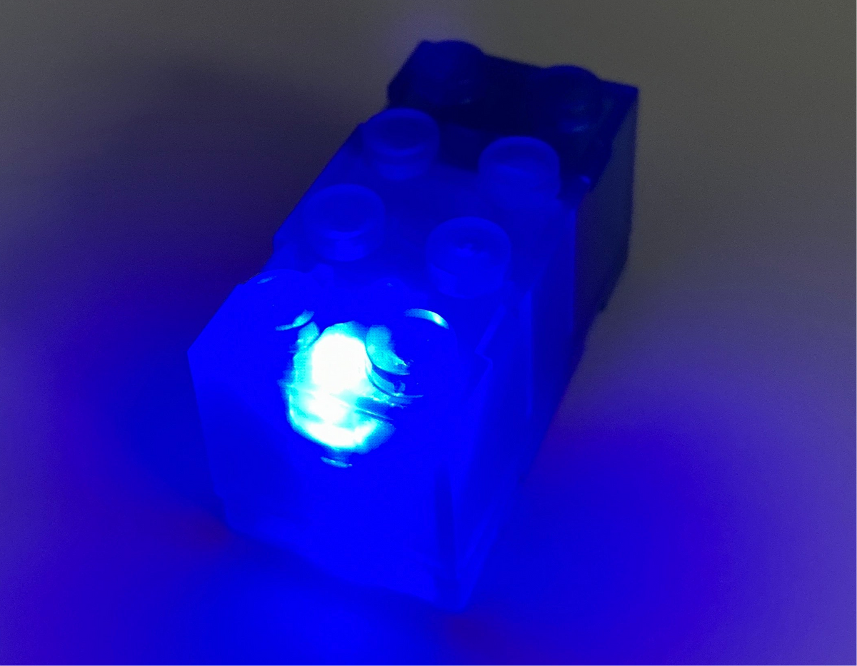 Light-Up 2x4 Brick, Battery Operated, CB2x4 & LB2x4