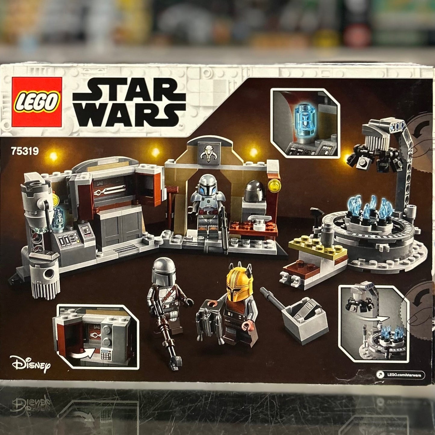 The Armorer's Mandalorian Forge, 75319