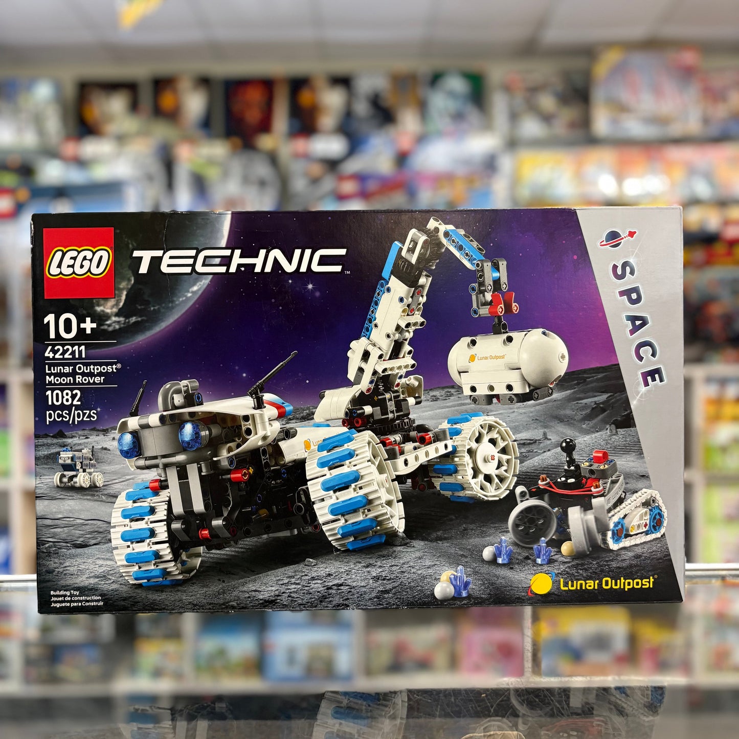 Lunar Outpost Moon Rover, 42211