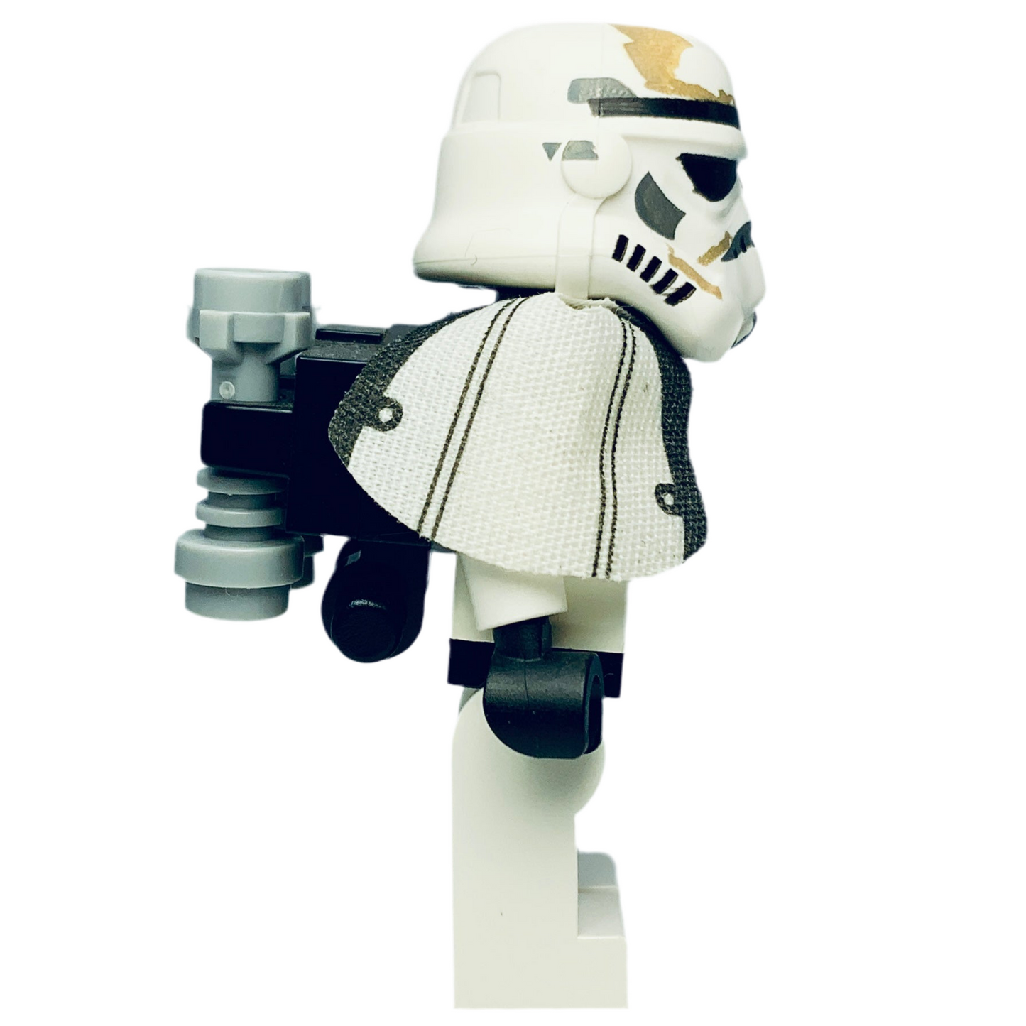 Sandtrooper - White Pauldron, Survival Backpack, Dirt Stains, Balaclava Head Print and Helmet with Dotted Mouth Pattern, sw0383