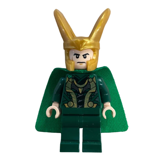 Loki - Spongy Cape (Juniors), Dark Green Legs, sh0644, LEGO® Marvel Minifigure