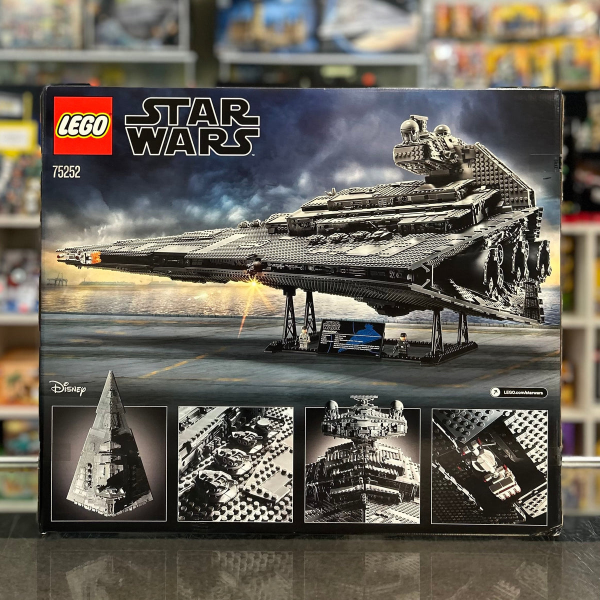 Imperial Star Destroyer - UCS (2nd edition), 75252 - LEGO® Star Wars Set