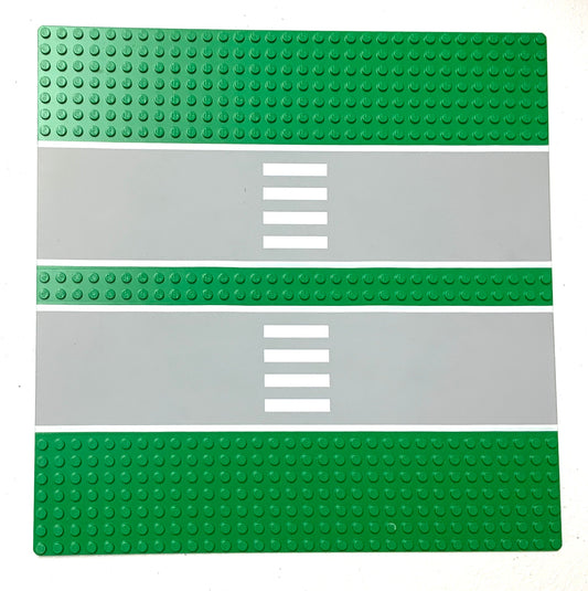 32x32 Road Baseplate 7-Stud Straight with Double Driveway with Crosswalk Pattern, Part# 30225c01pb01