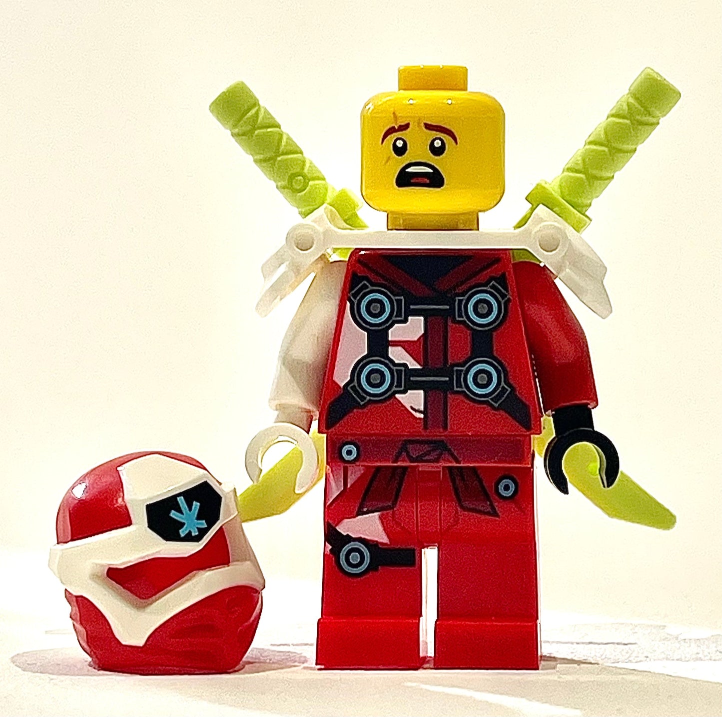 Kai - Digi Kai, Shoulder Armor with Scabbard, njo0568 - LEGO® Ninjago Minifigure