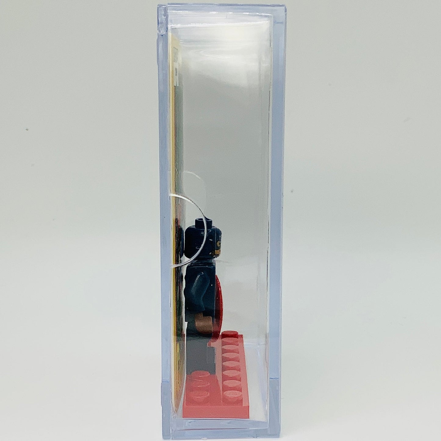 Captain America with Trading Card & Collector’s Case