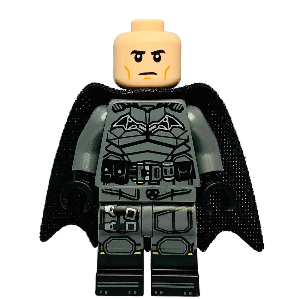 Batman - Dark Bluish Gray Suit, Cowl with White Eyes, Black Boots, sh1121 - LEGO® Batman™ Minifigure