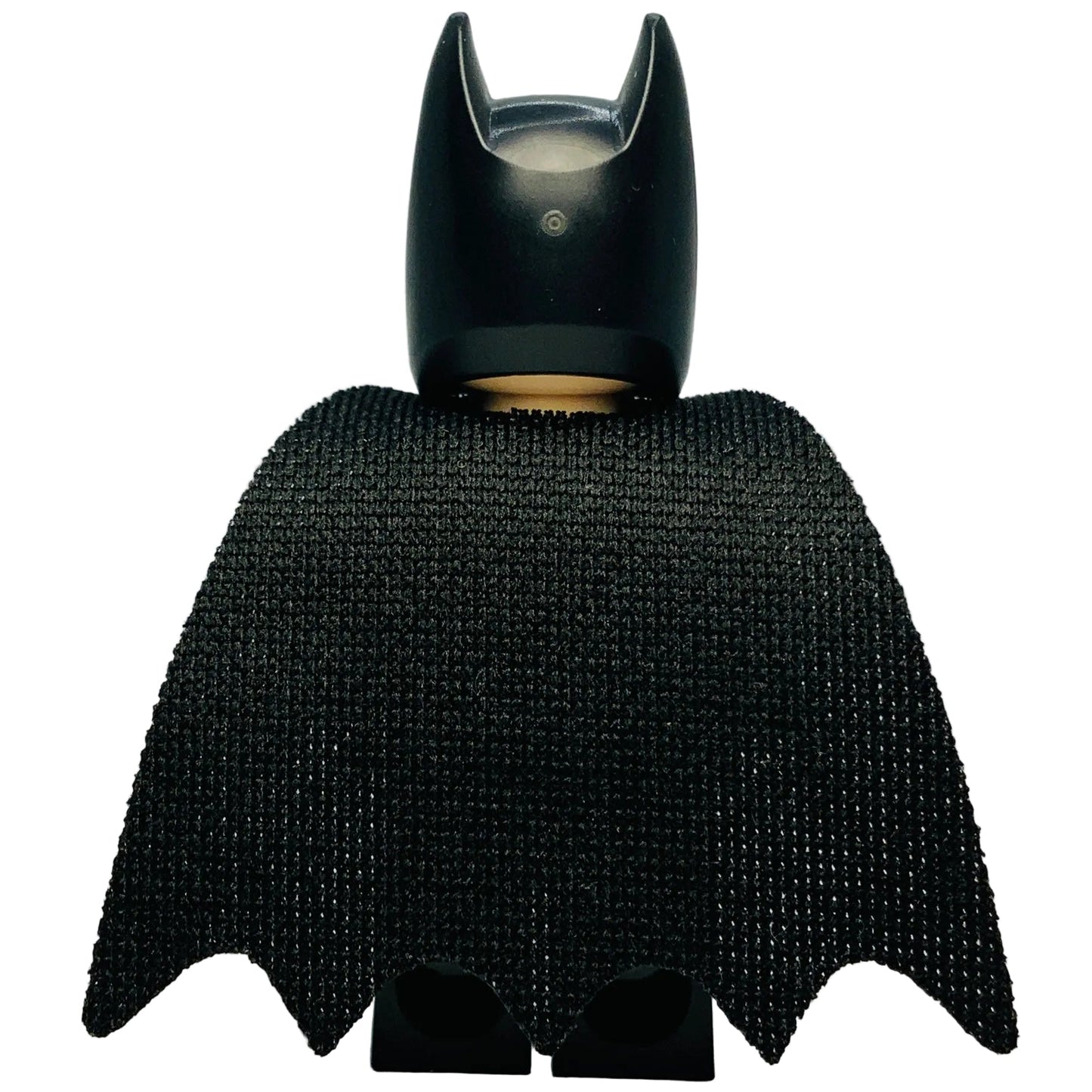 Batman - Dark Bluish Gray Suit, Cowl with White Eyes, Black Boots, sh1121 - LEGO® Batman™ Minifigure