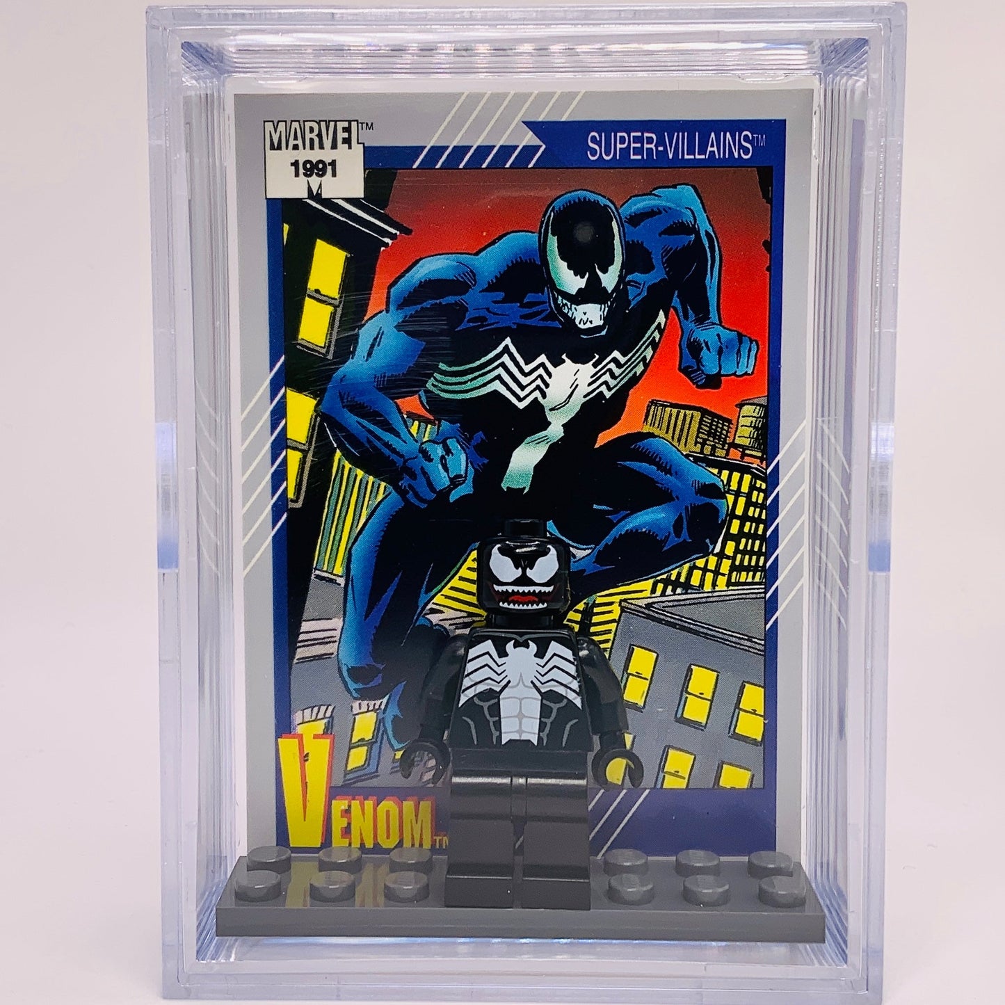 Venom with Trading Card & Collector’s Case