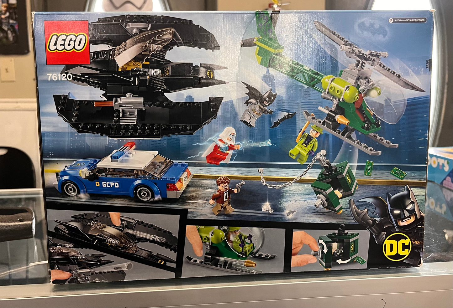 Batman Batwing and The Riddler Heist, 76120