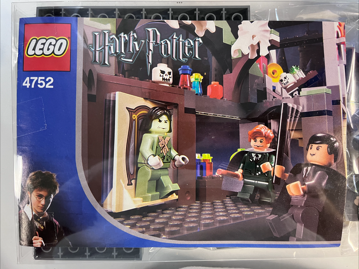 4752 - Professor Lupin's Classroom - EMPTY BOX ONLY
