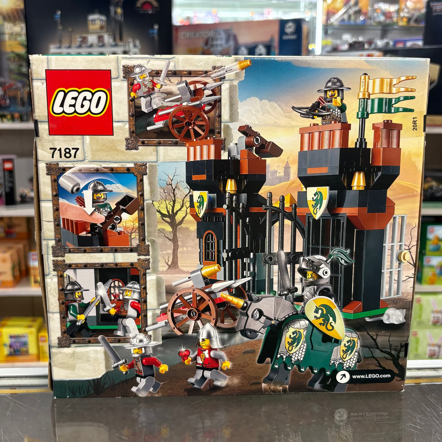 Escape from Dragon's Prison, 7187 - LEGO® Castle Set
