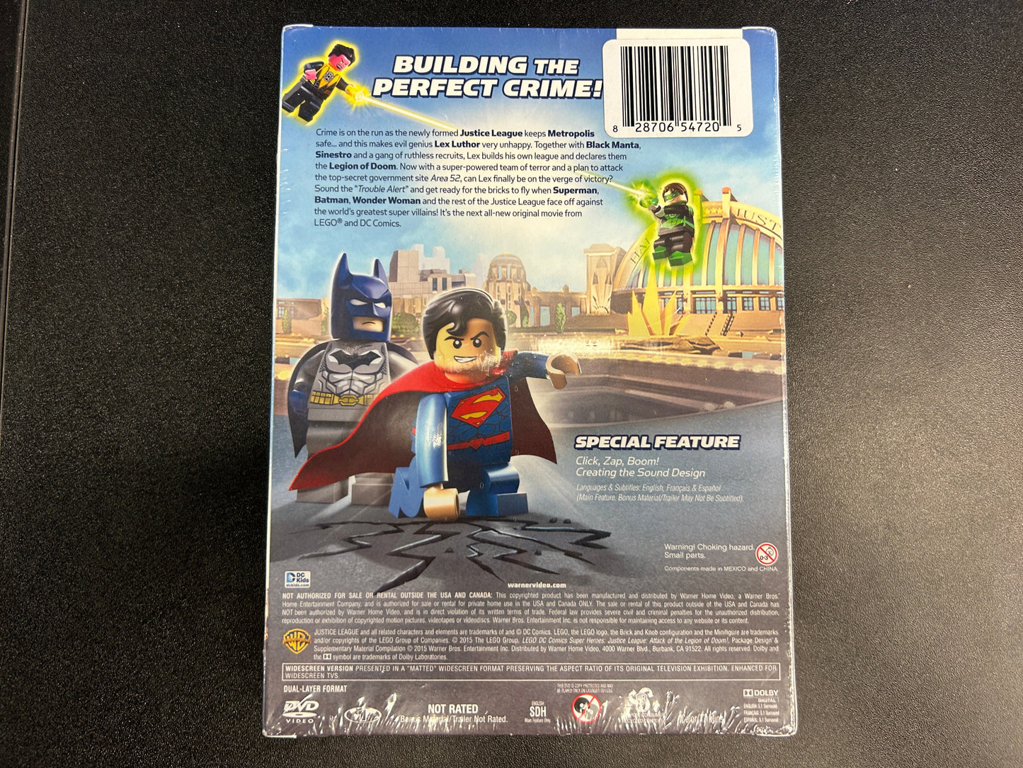 Justice League: Attack of the Legion of Doom! DVD with Minifigure sh0210