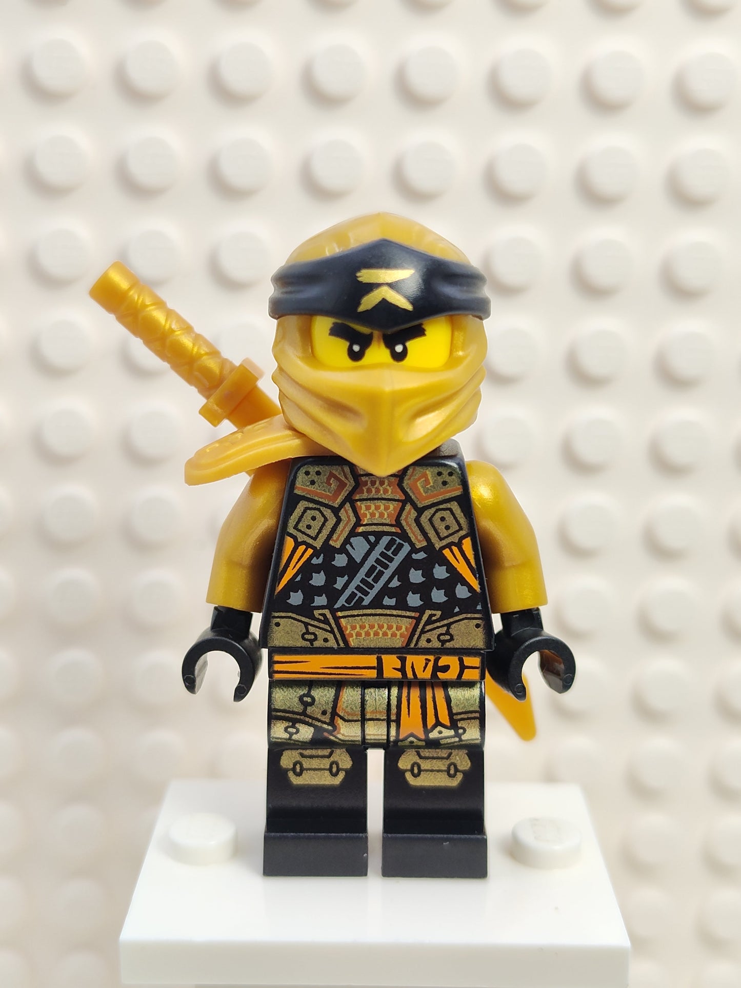 Cole (Golden Ninja), njo0758 - LEGO® Ninjago Minifigure
