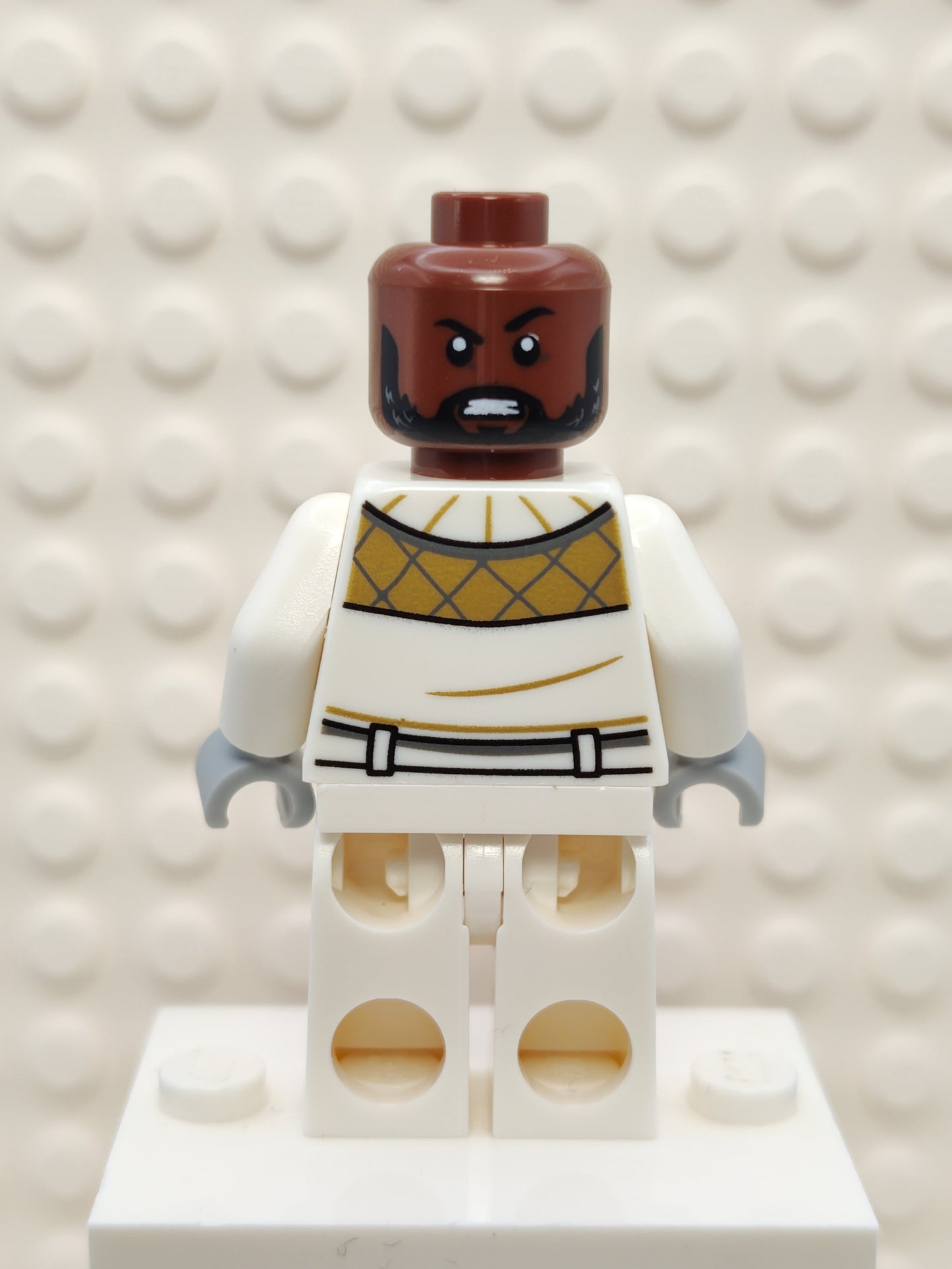Hoth Rebel Trooper,  Dark Tan Helmet, Reddish Brown Head, sw1186