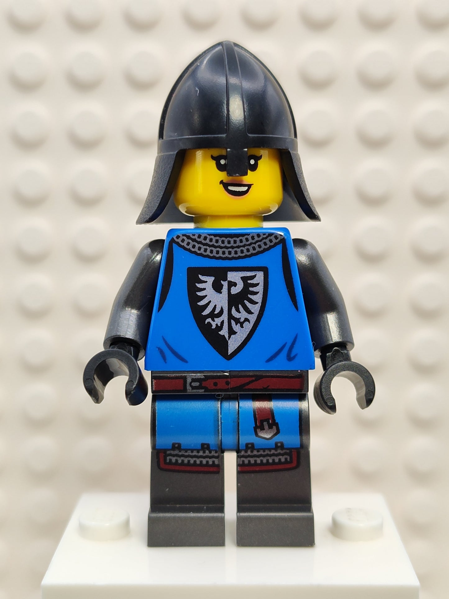 Black Falcon - Female, Pearl Dark Gray Detailed Legs, cas575