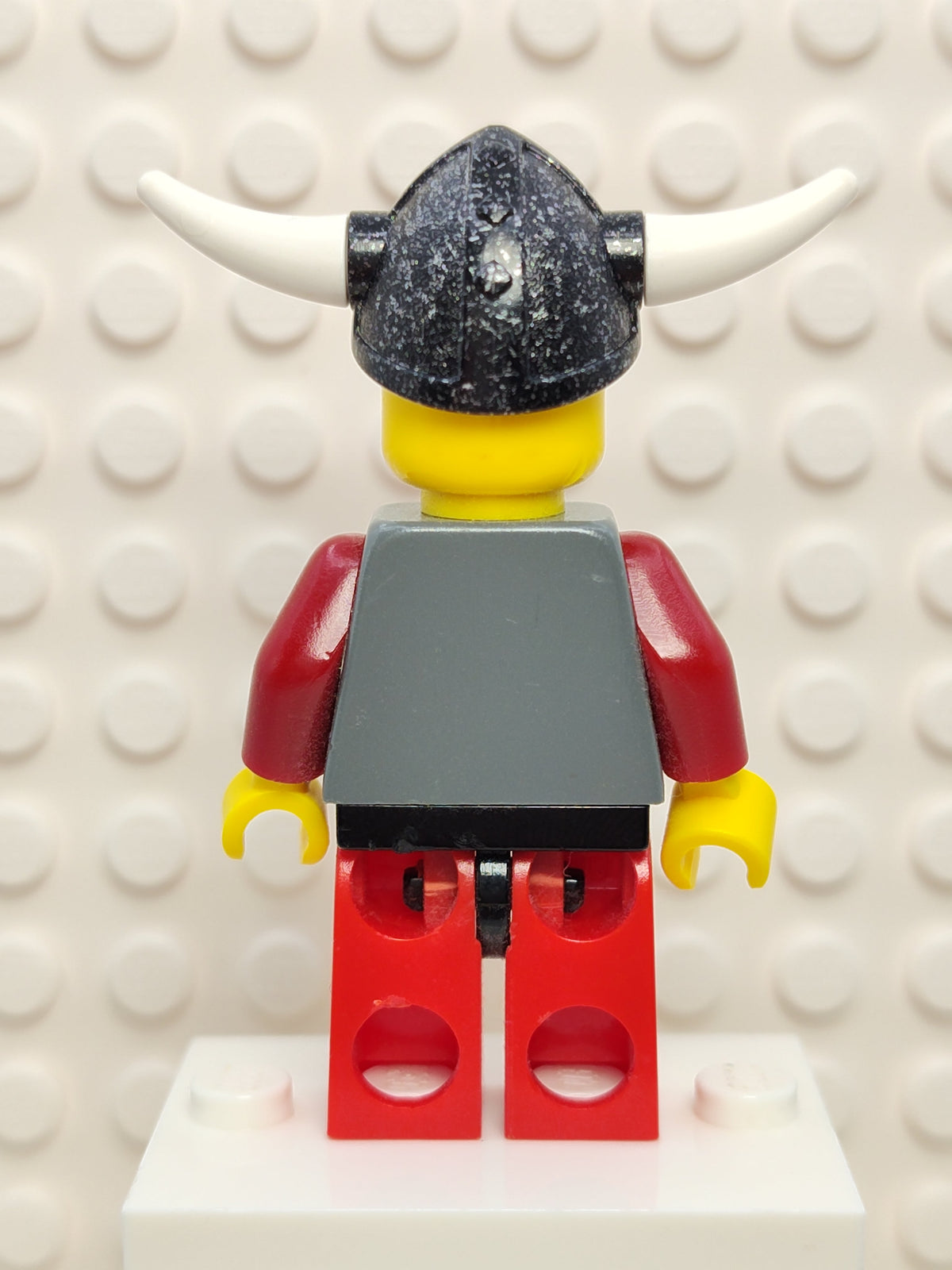 Viking Red Chess Pawn, vik034