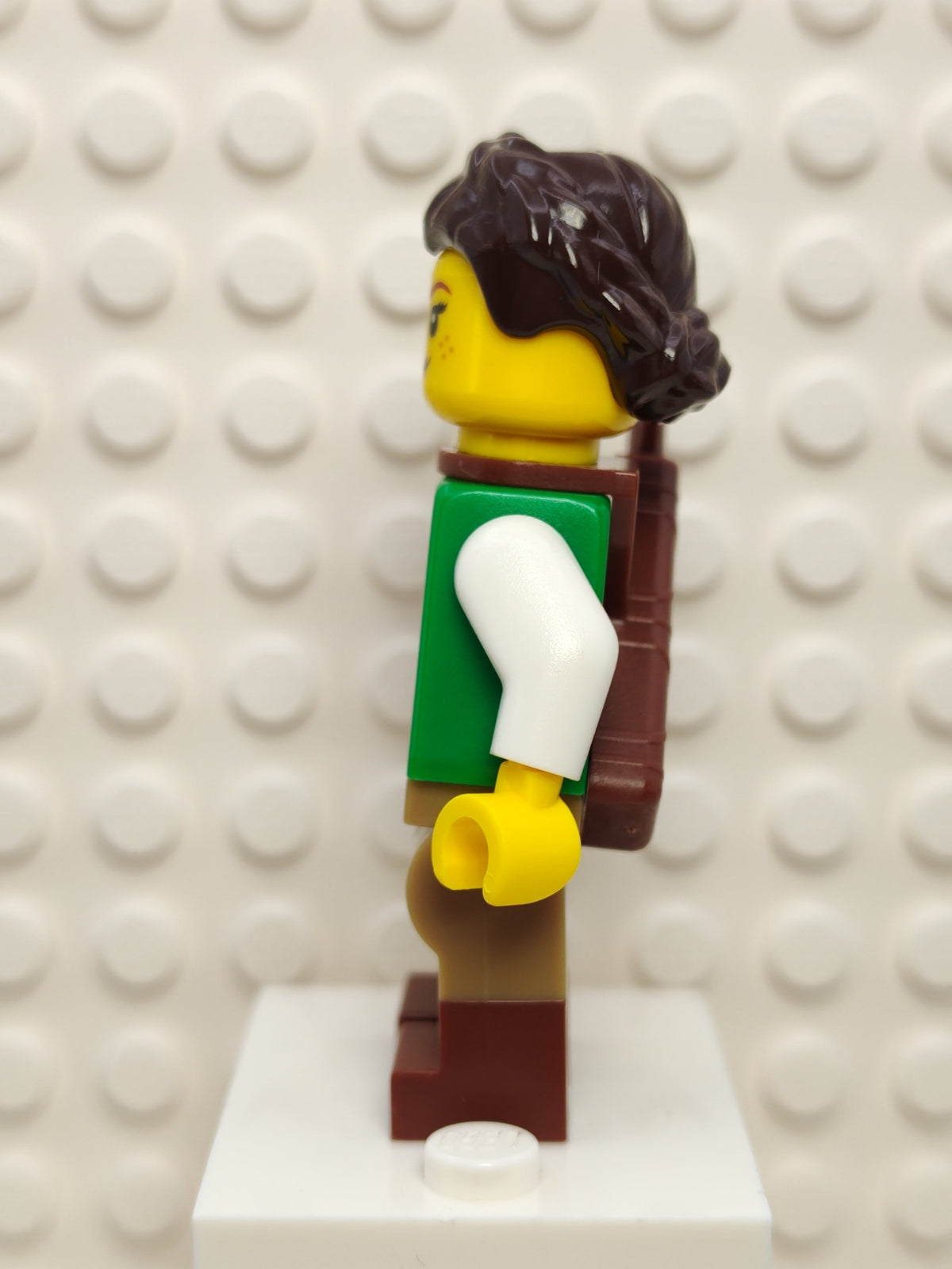 Archer - Female, idea083 - LEGO® Ideas Minifigure
