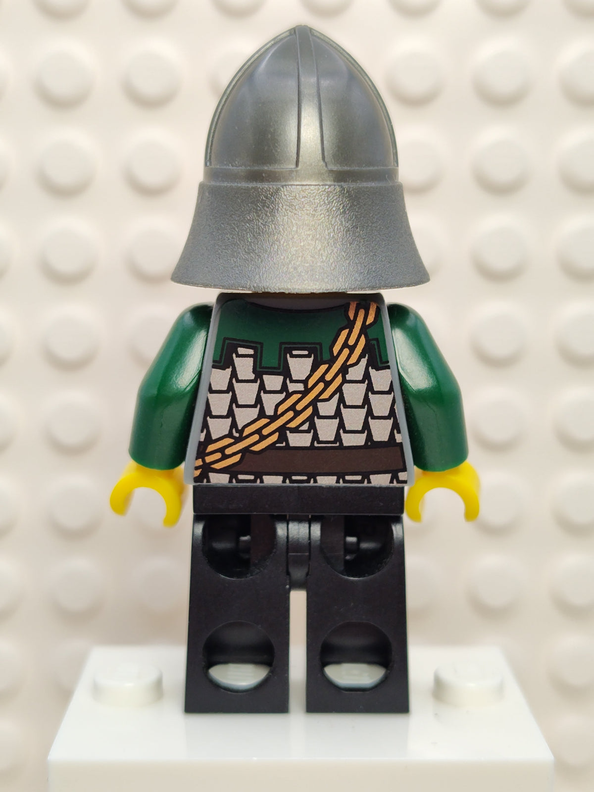 Dragon Knight Scale Mail with Chain and Belt, cas463