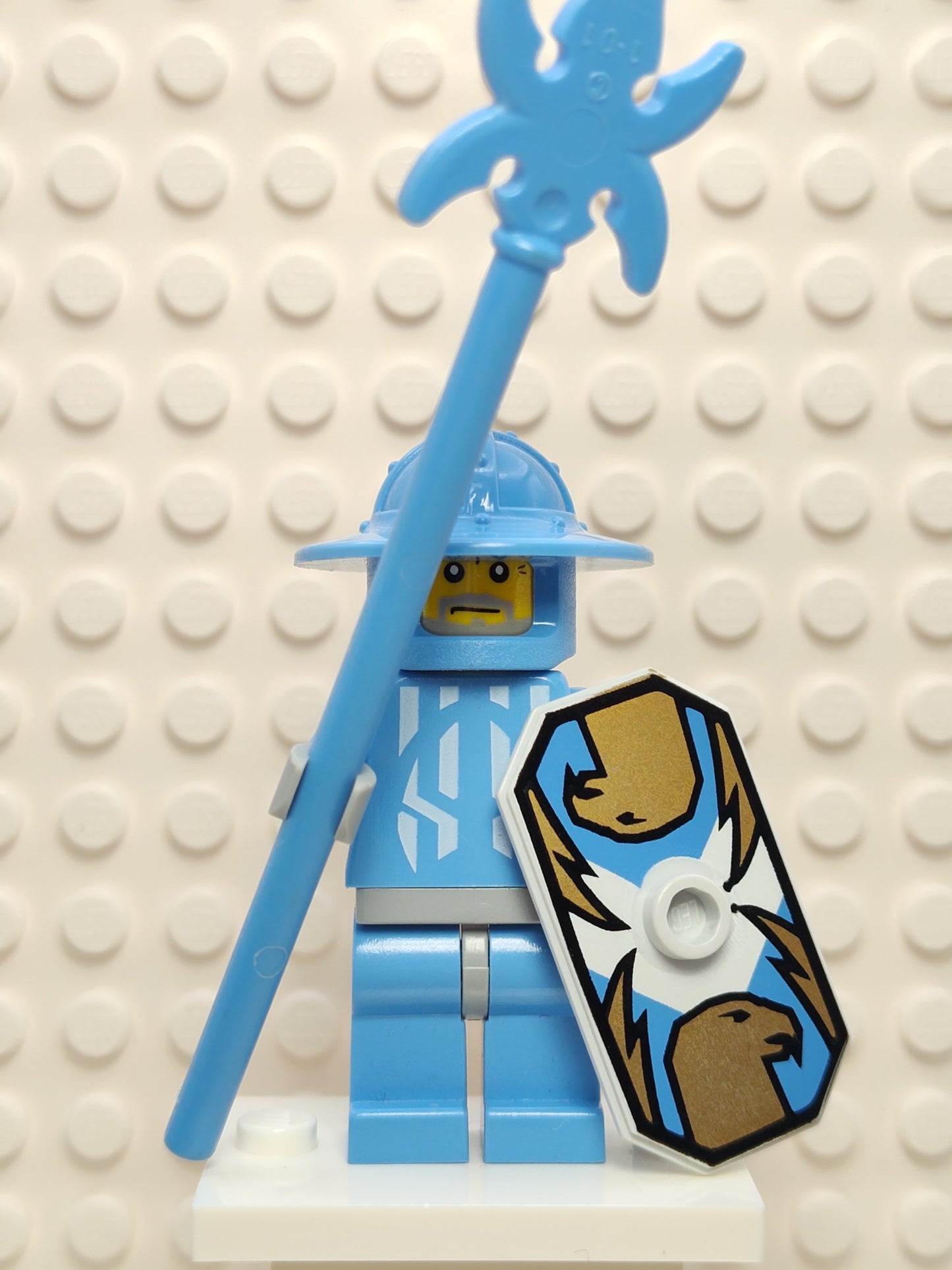 Knights Kingdom II - Jayko Printed Torso, Broad Brim Helmet, Elderly Face (Chess Pawn), cas276